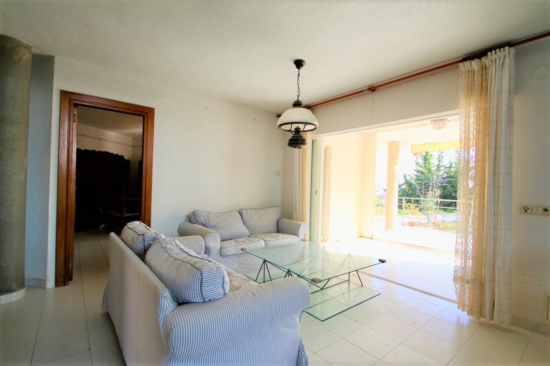 Resale - Villa -
Alicante - Campoamor