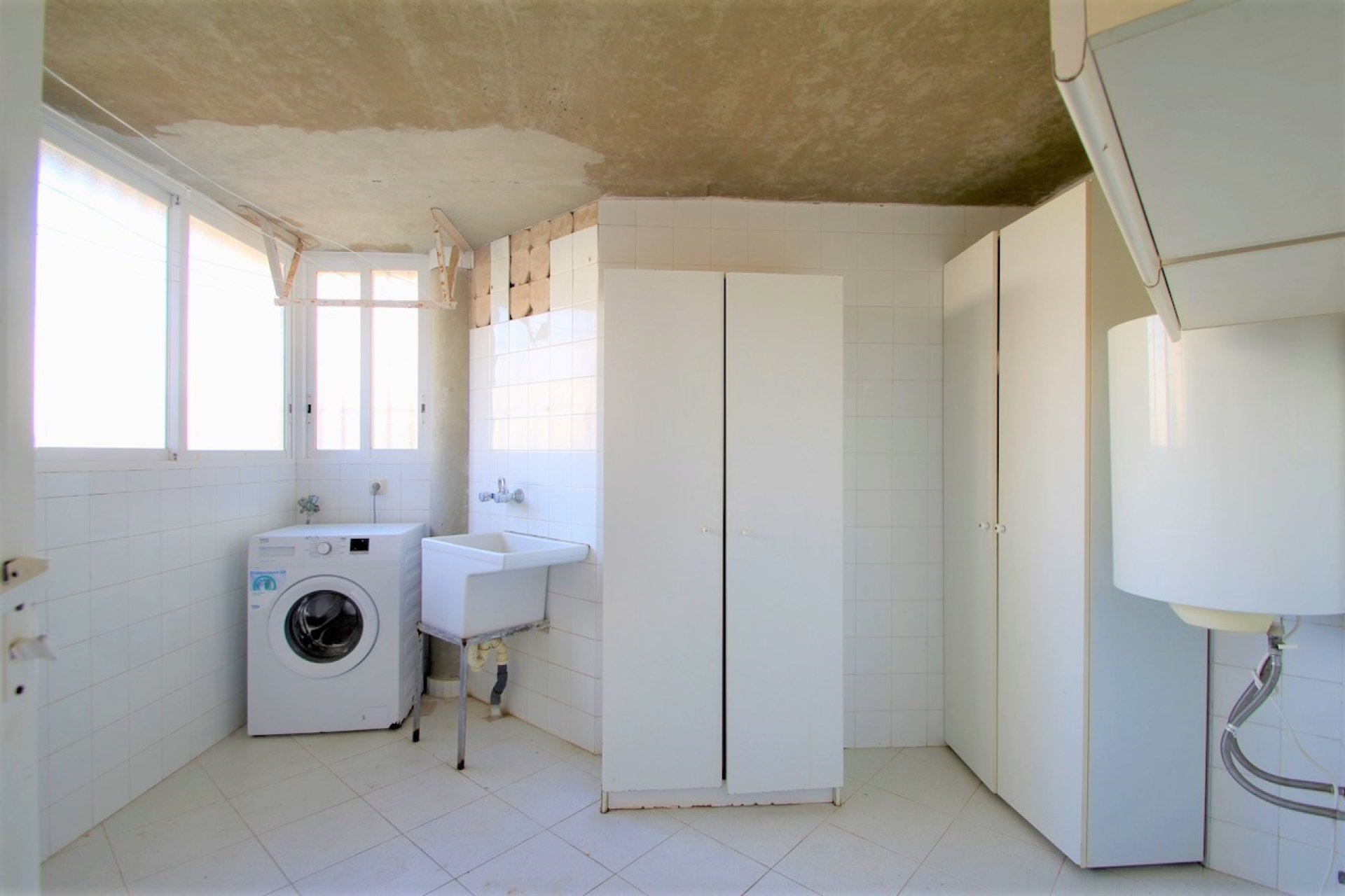 Resale - Villa -
Alicante - Campoamor