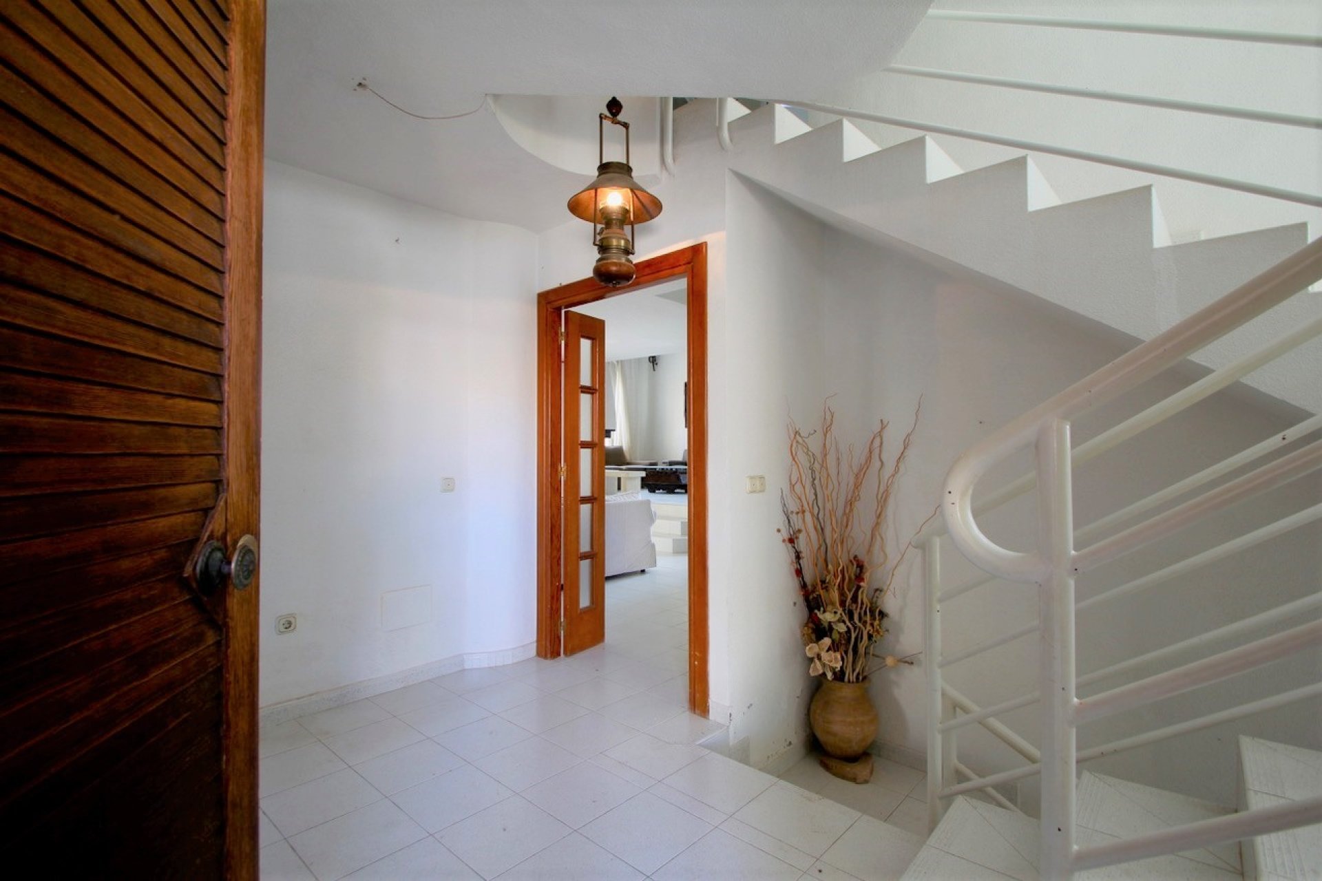Resale - Villa -
Alicante - Campoamor