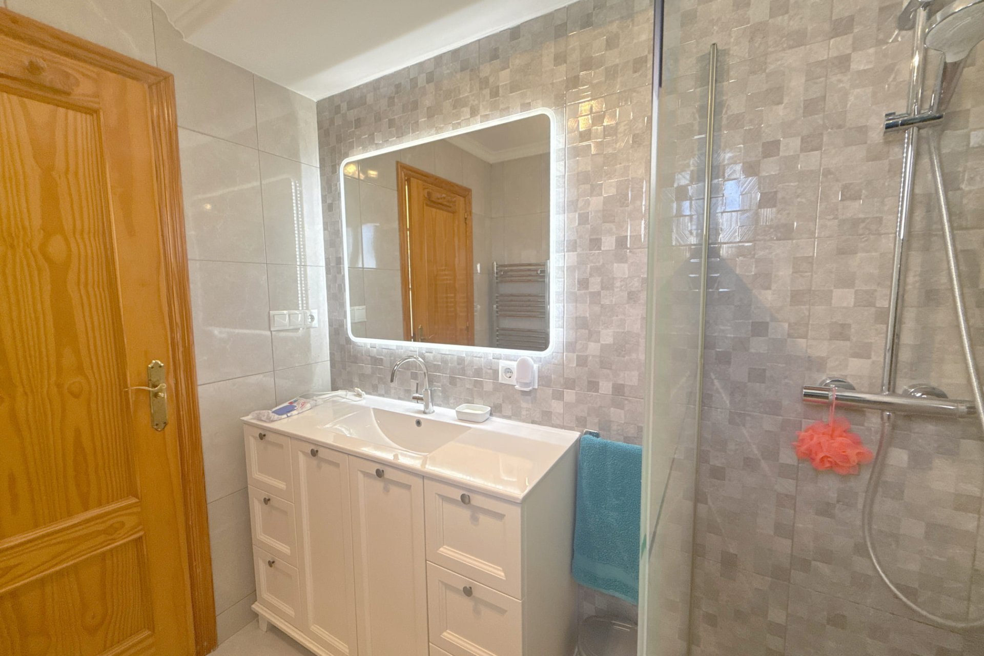 Resale - Villa -
Cabo Roig - Cabo Roig>La Regia