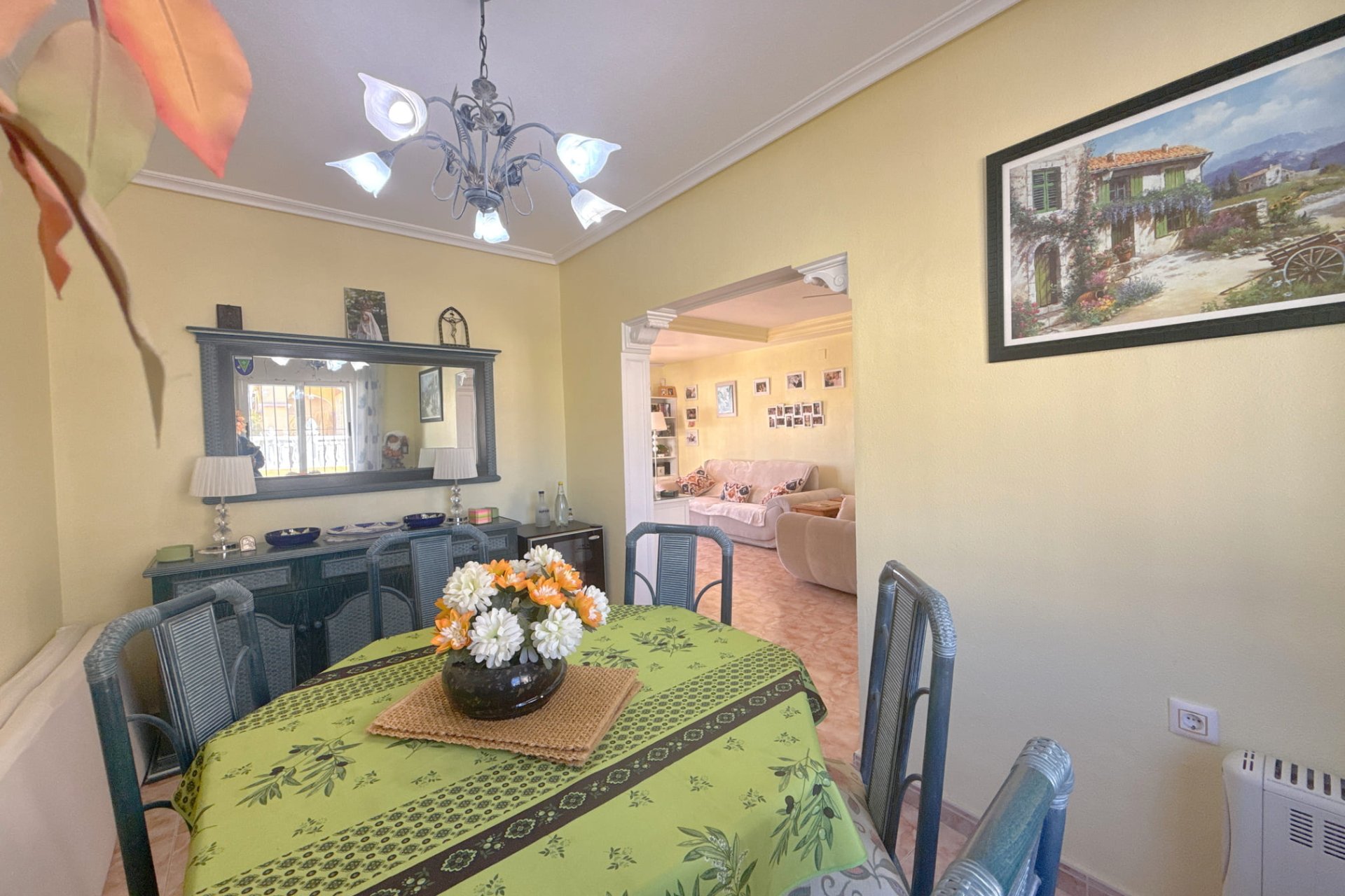 Resale - Villa -
Cabo Roig - Cabo Roig>La Regia