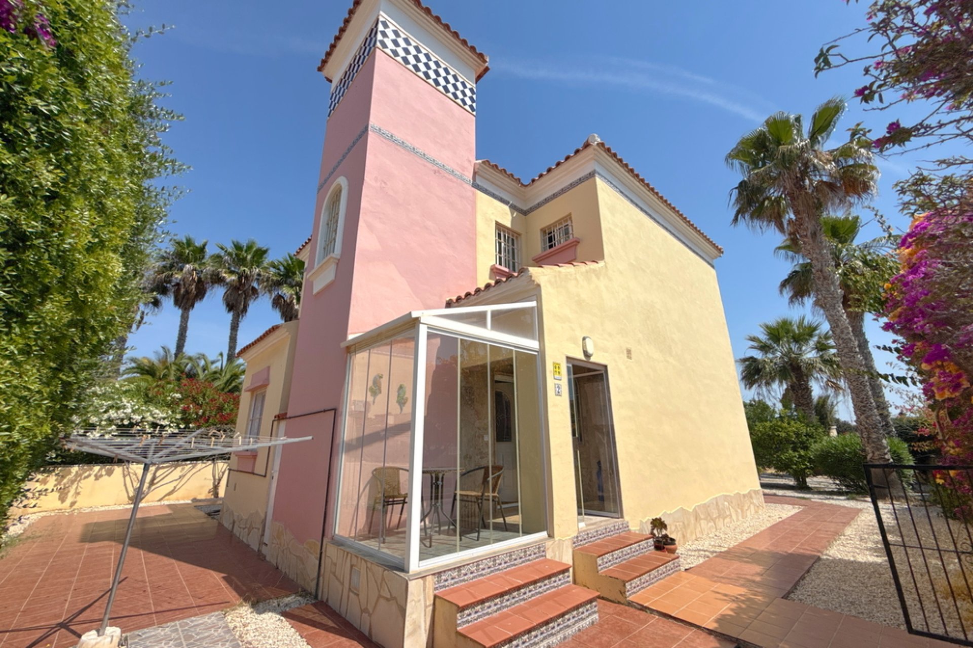 Resale - Villa -
Cabo Roig - Cabo Roig>La Regia