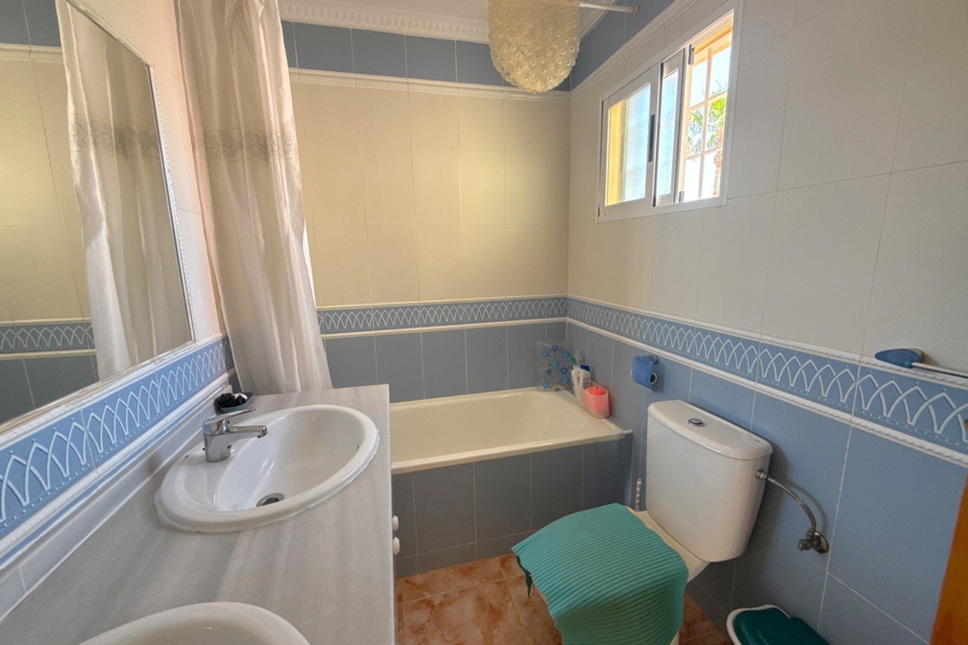 Resale - Villa -
Cabo Roig - Cabo Roig>La Regia