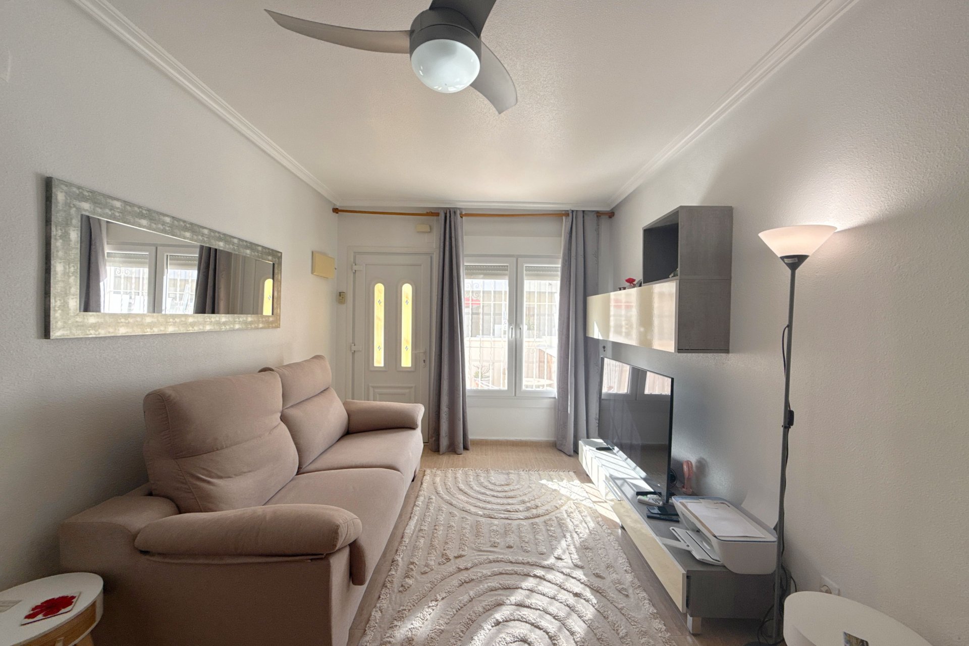 Resale - Villa -
Cabo Roig