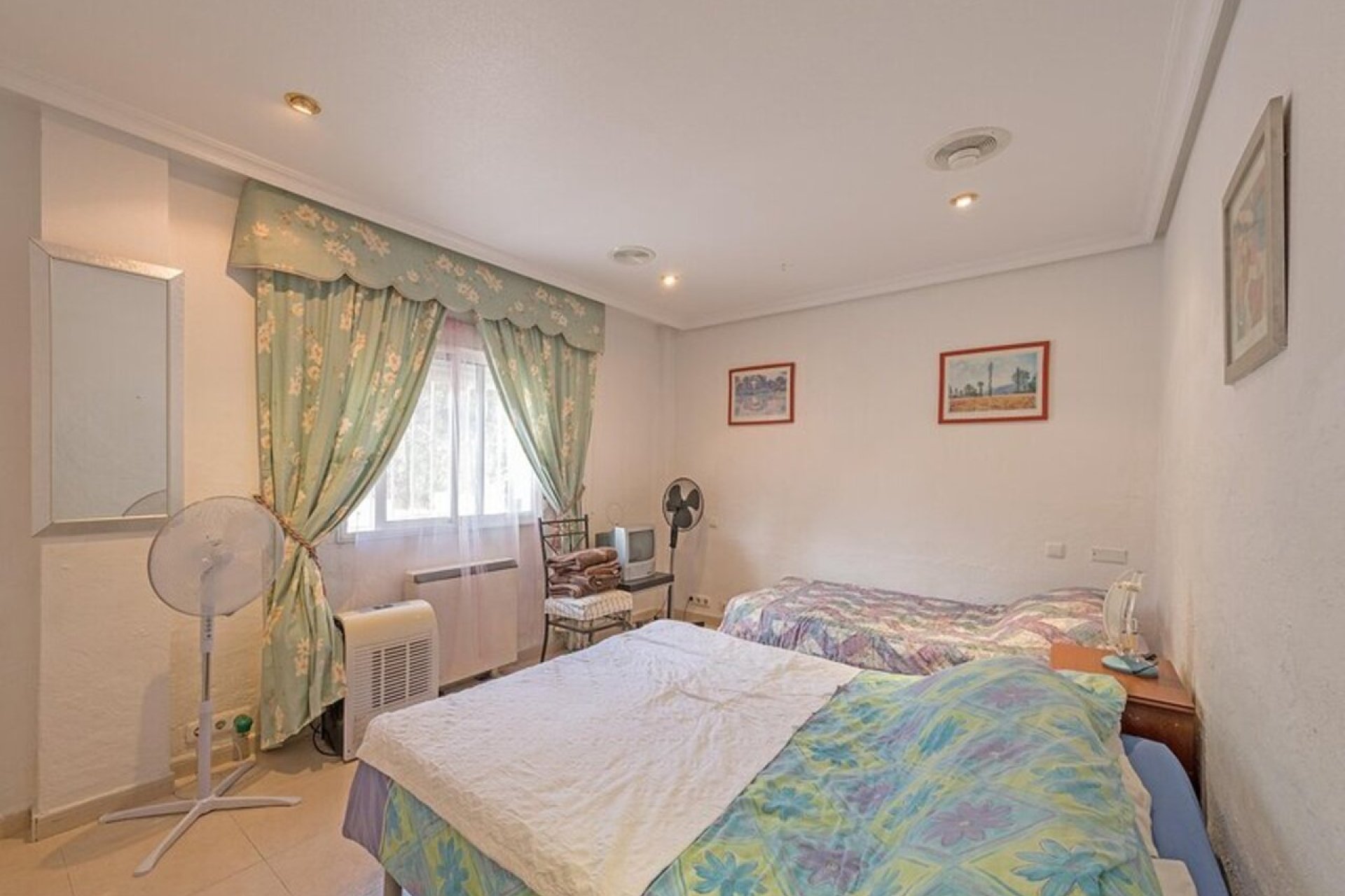 Resale - Villa -
La Murada