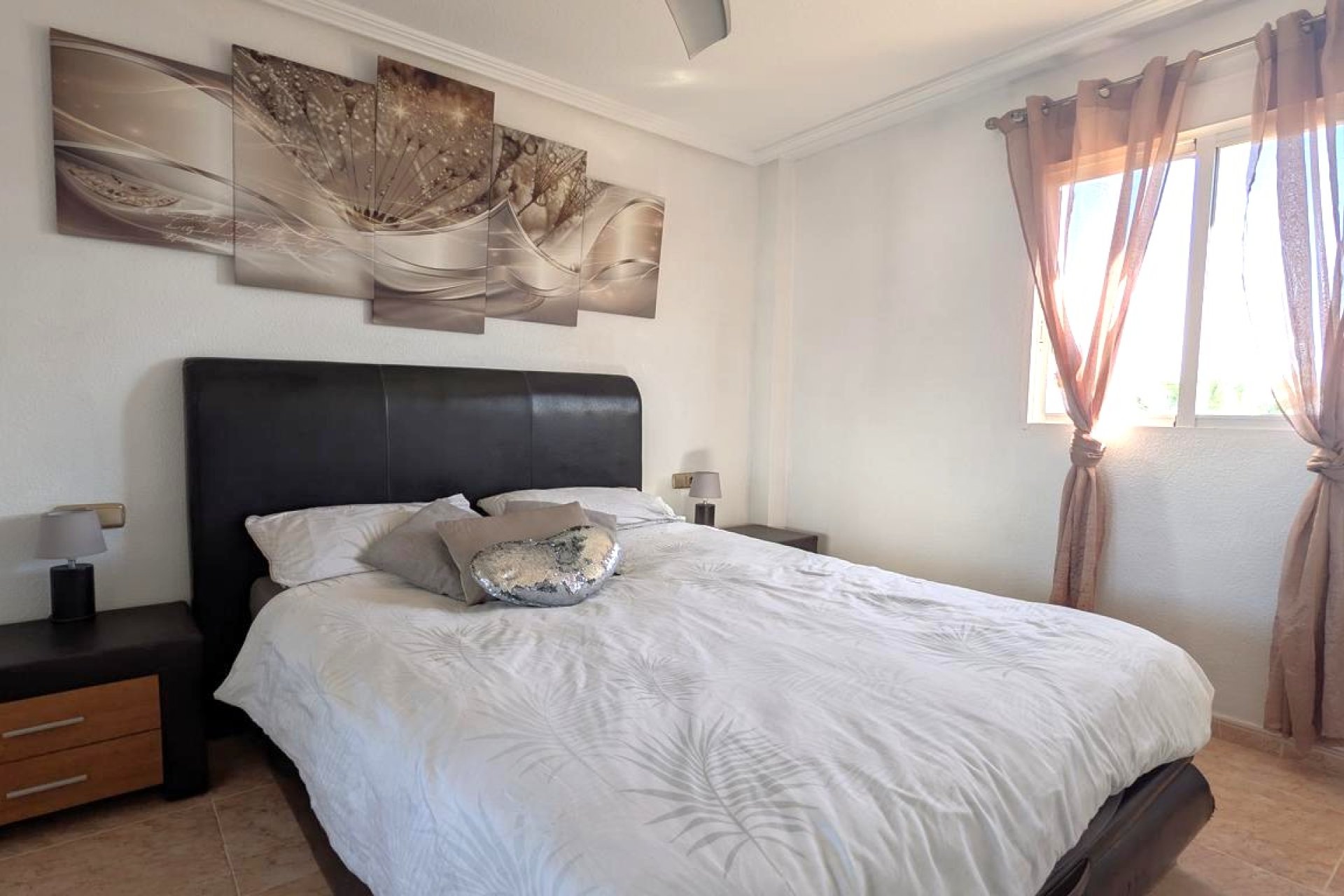 Resale - Villa -
La Zenia - Costa Blanca