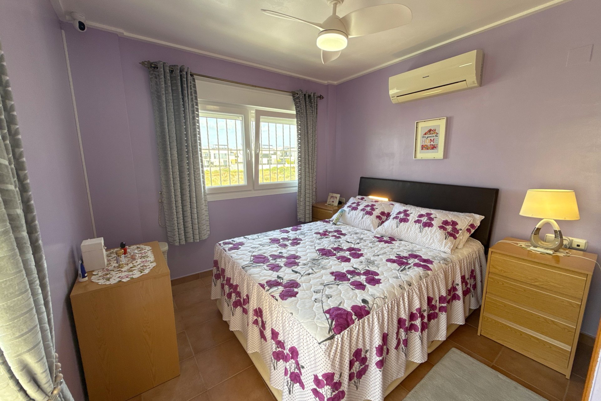 Resale - Villa -
Lomas de Cabo Roig