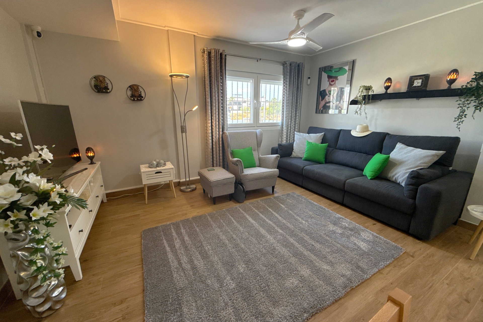 Resale - Villa -
Lomas de Cabo Roig