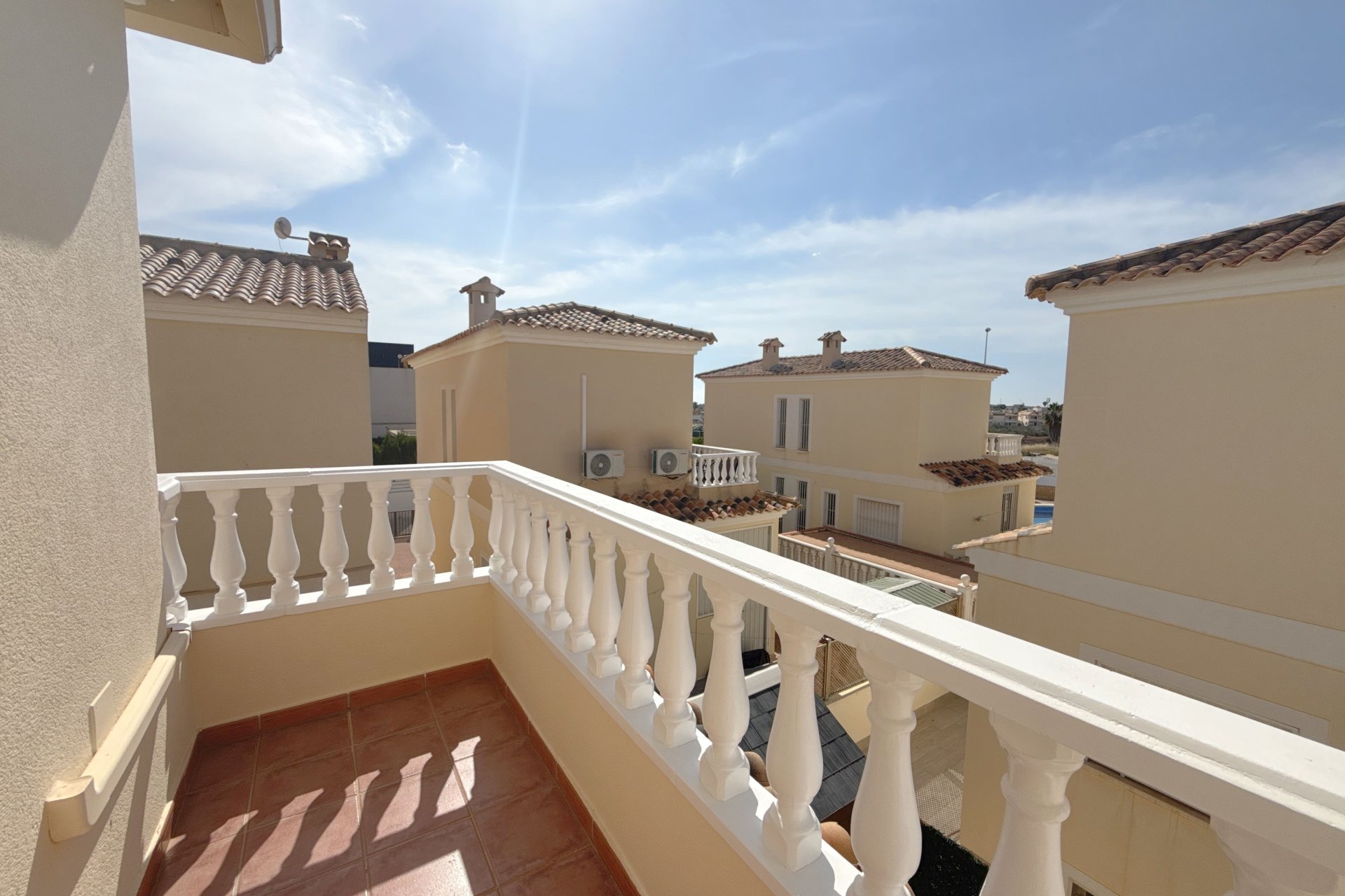 Resale - Villa -
Lomas de Cabo Roig