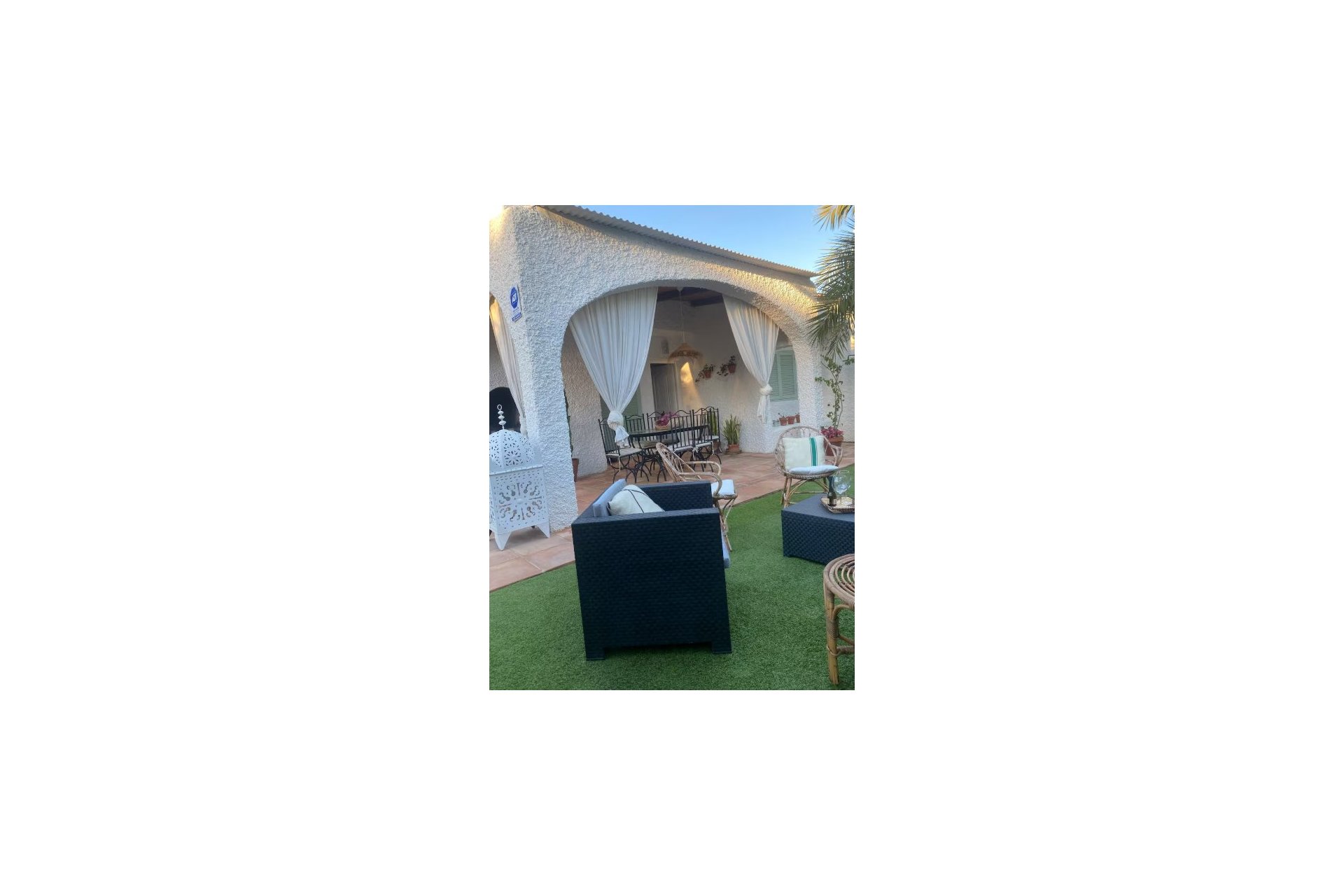 Resale - Villa -
Orihuela Costa - Campoamor