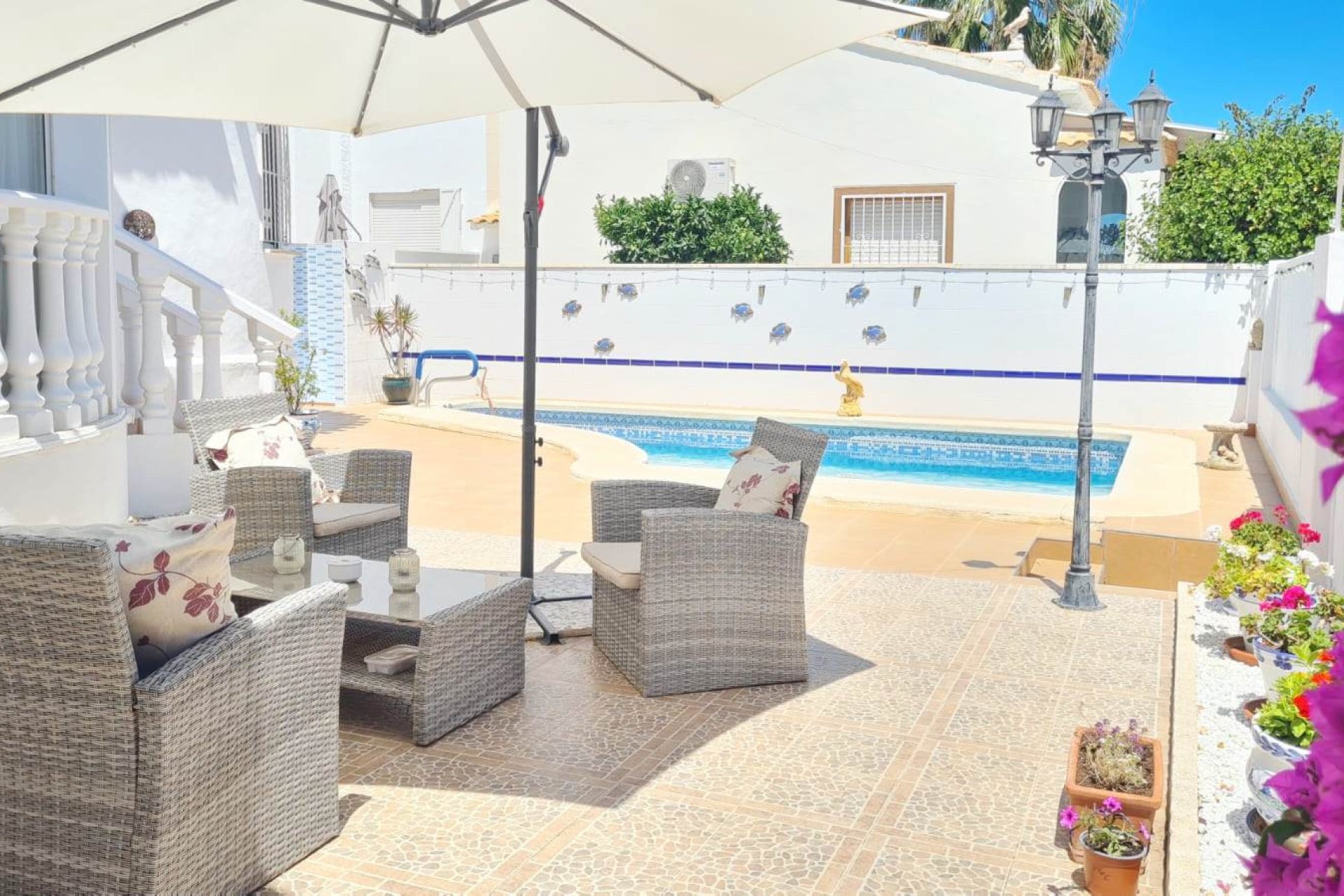 Resale - Villa -
Orihuela Costa - La Florida