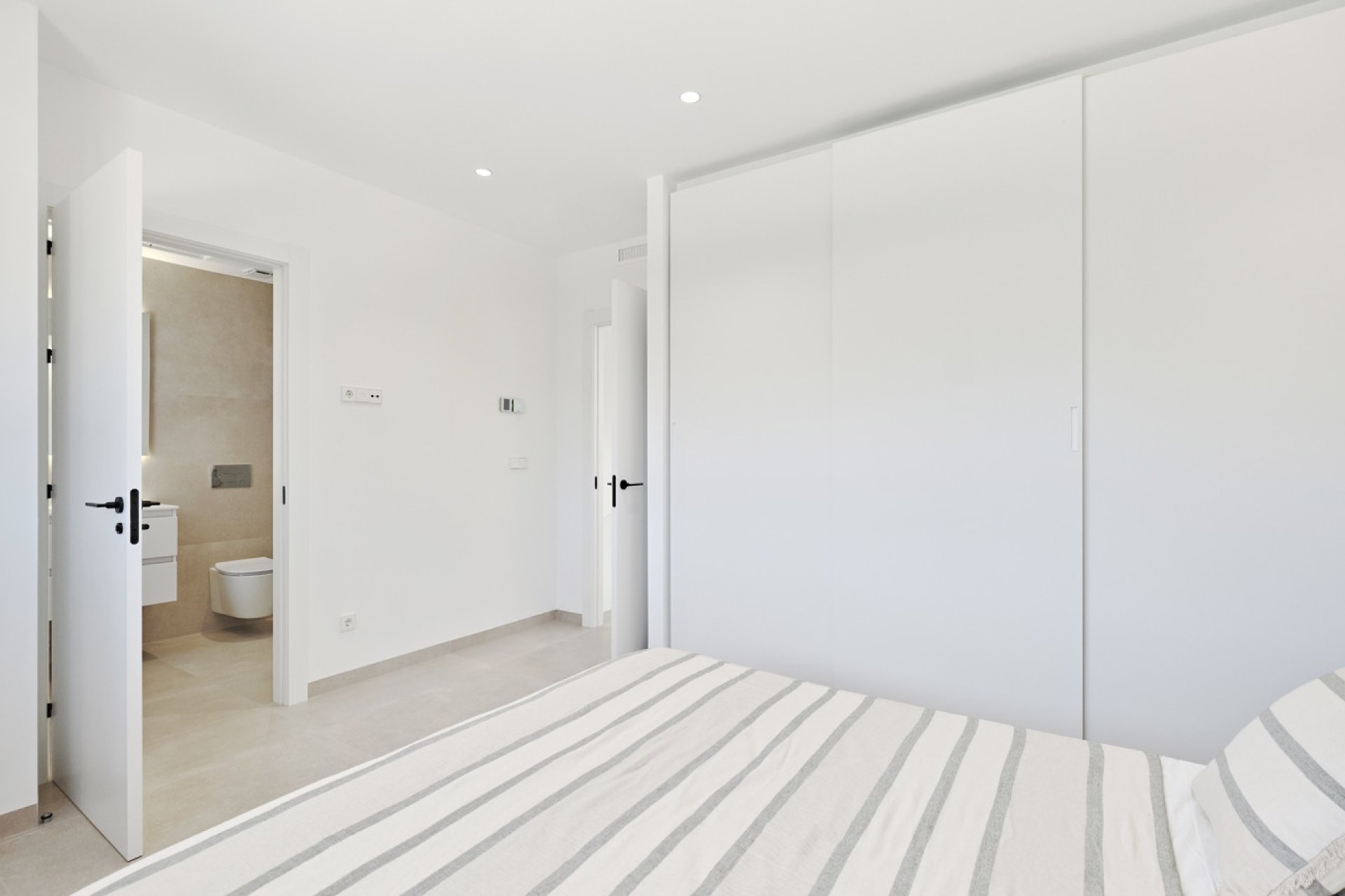 Resale - Villa -
Orihuela Costa - Lomas de Don Juan