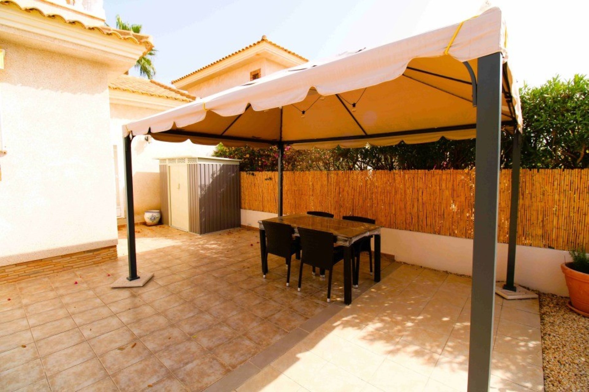 Resale - Villa -
Orihuela Costa - Los Dolses