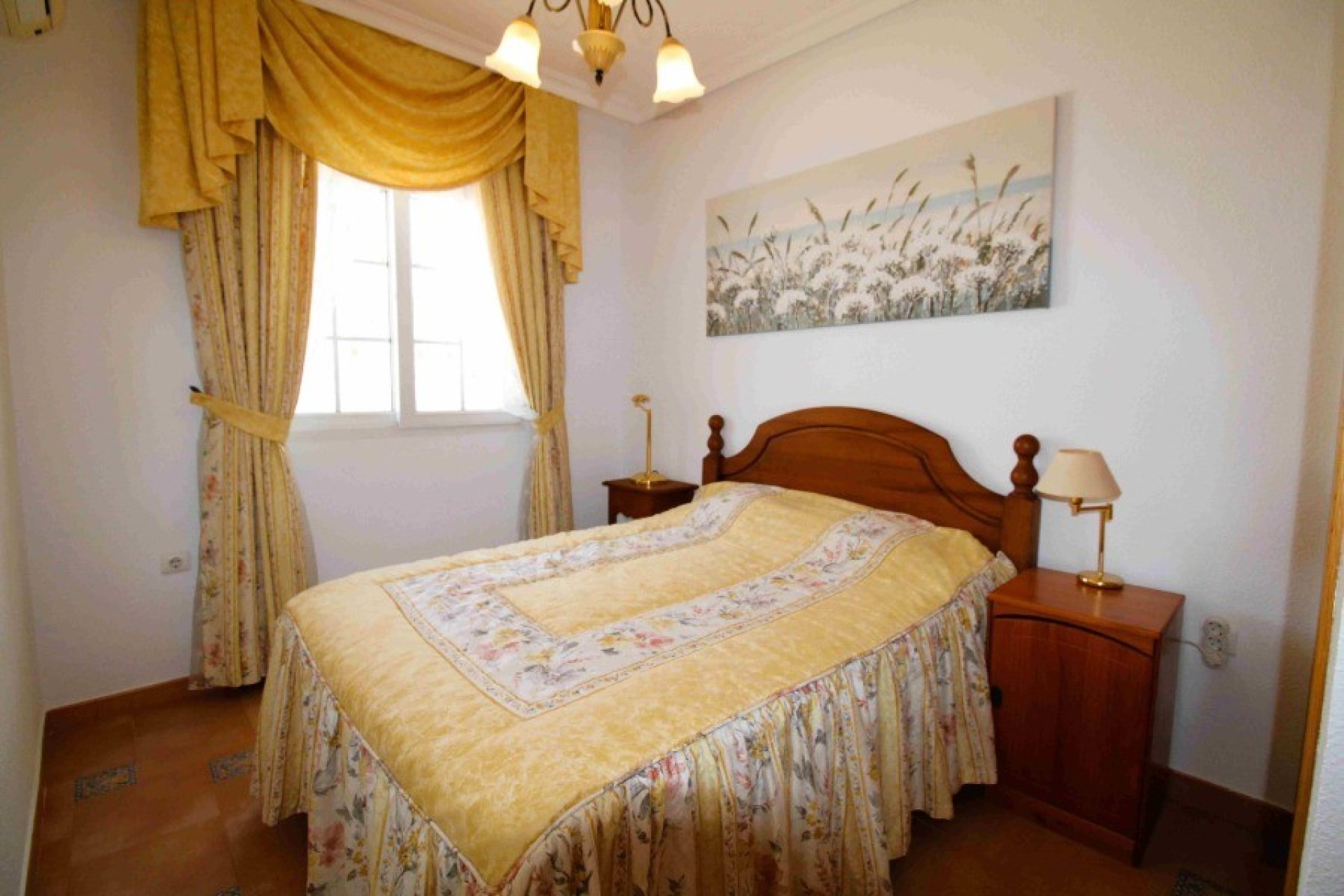 Resale - Villa -
Orihuela Costa - Los Dolses