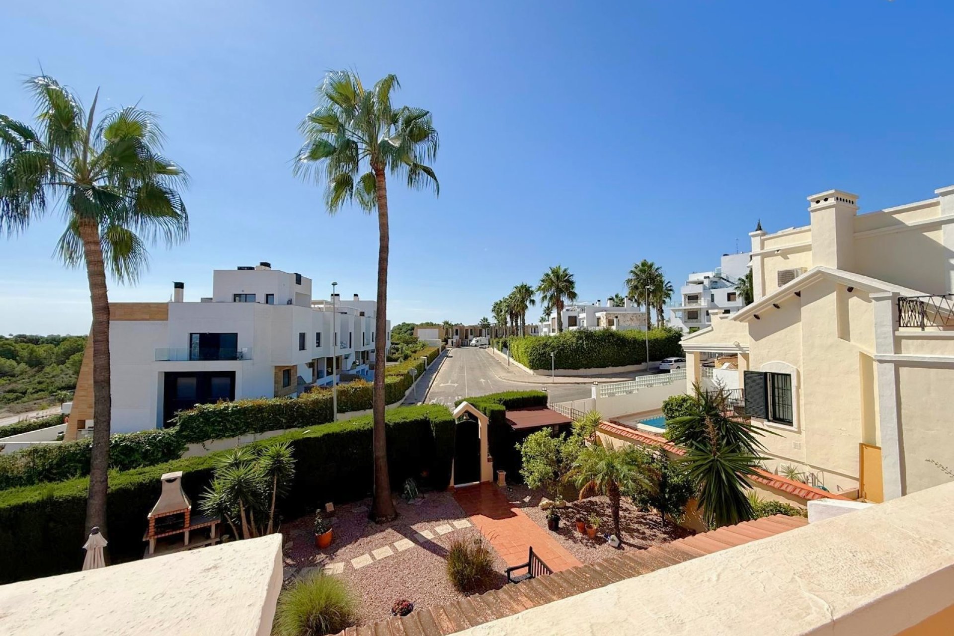 Resale - Villa -
Orihuela Costa - Los Dolses