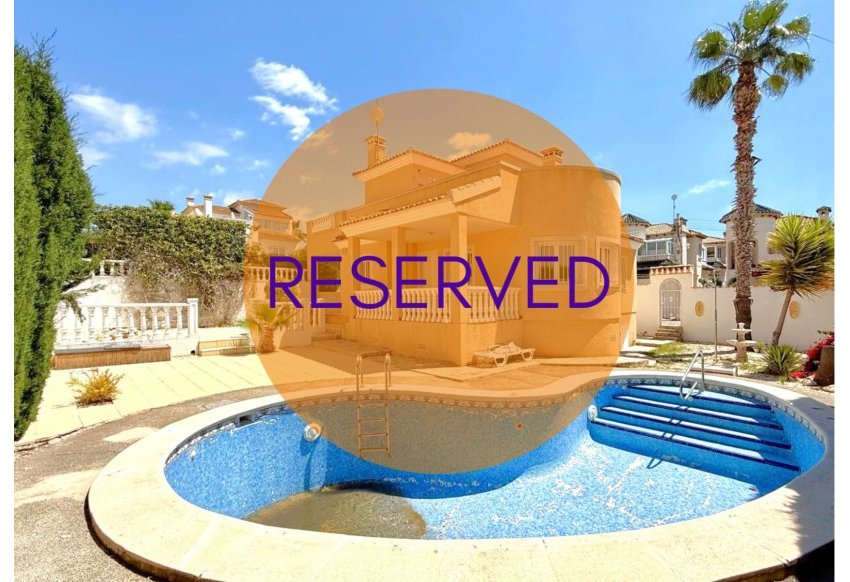 Resale - Villa -
Orihuela Costa - Villamartín