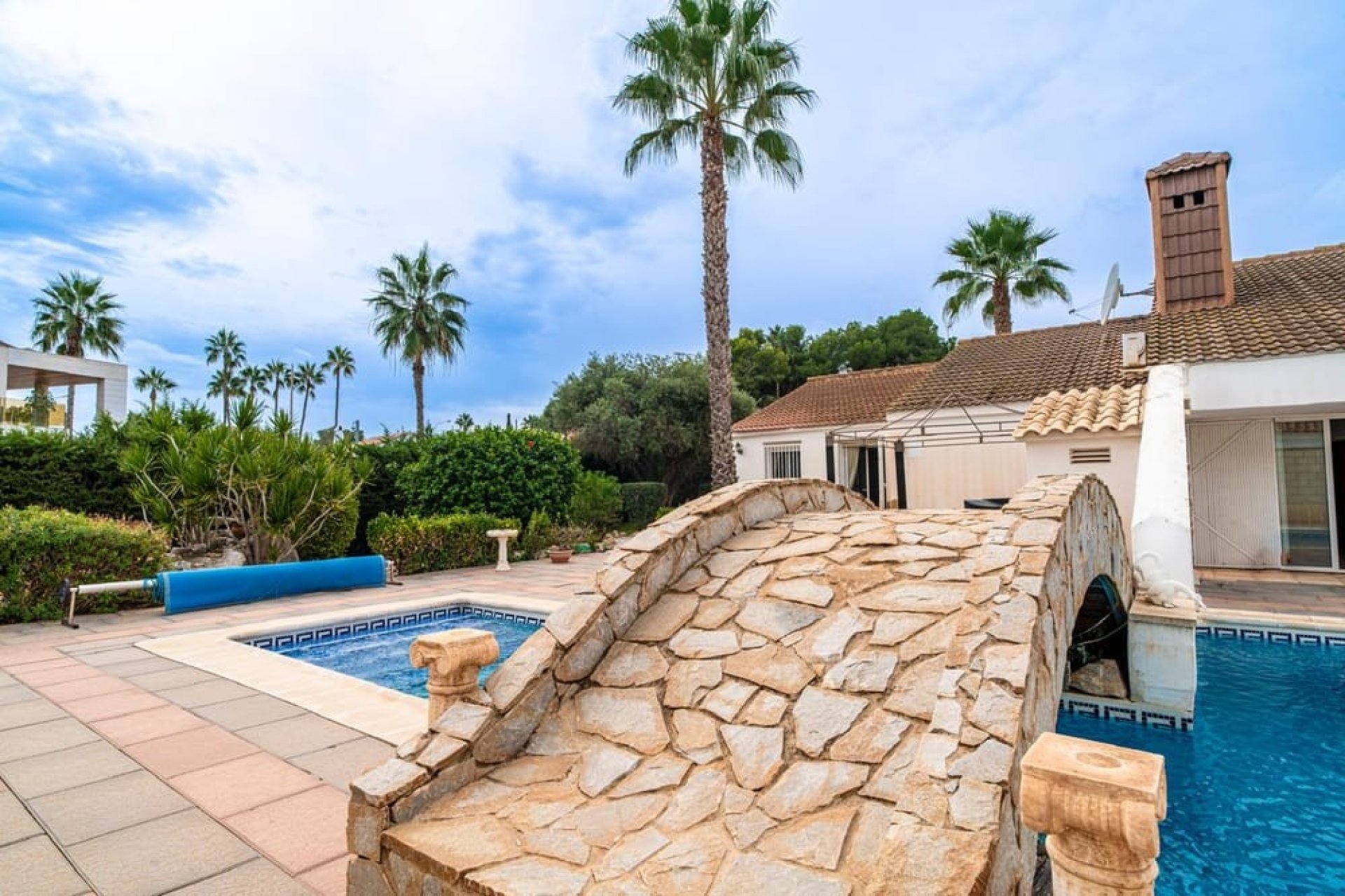 Resale - Villa -
Orihuela Costa - Villamartín