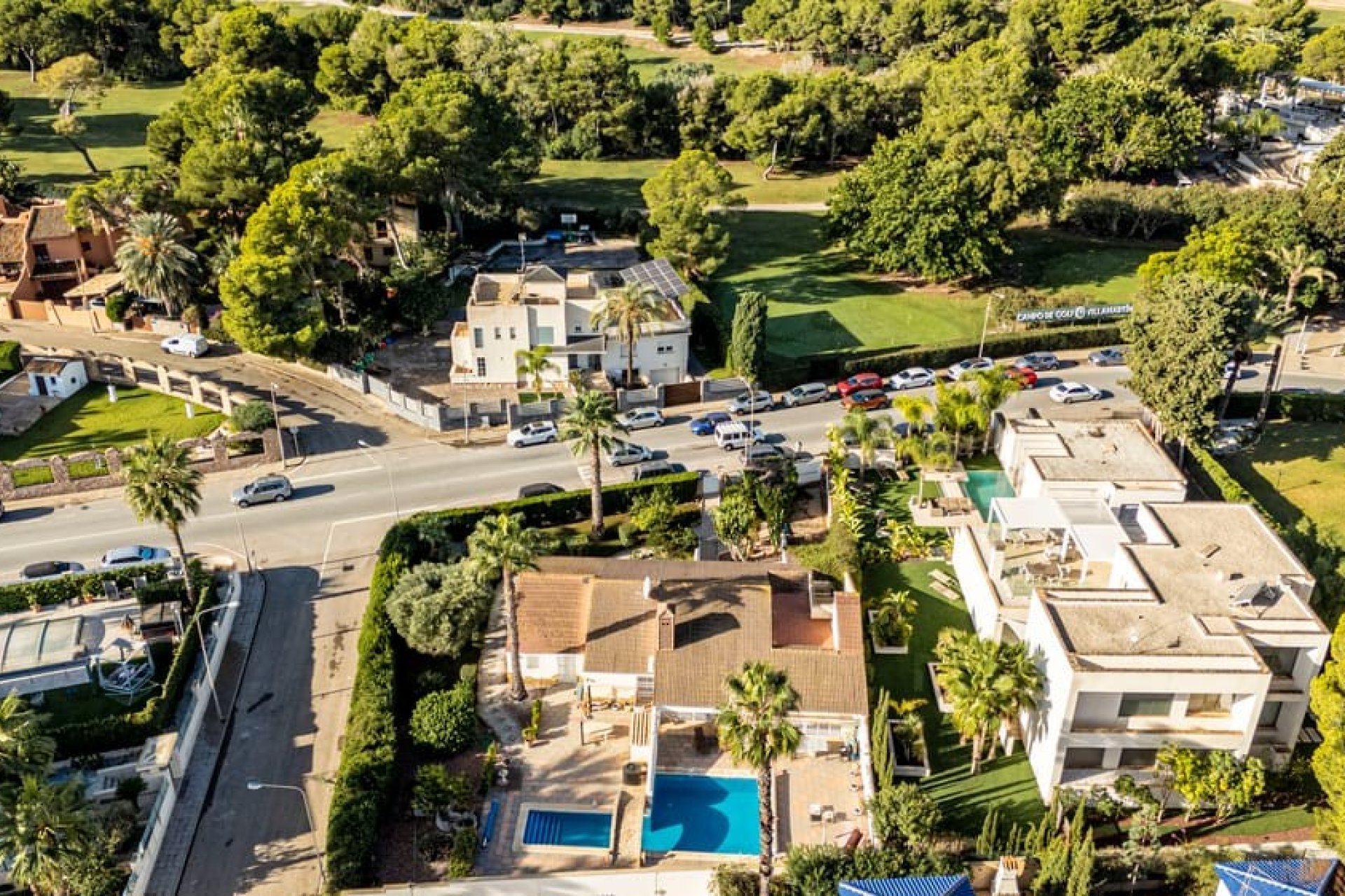 Resale - Villa -
Orihuela Costa - Villamartín