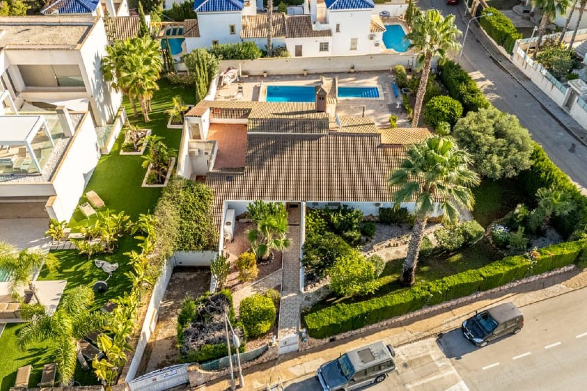 Resale - Villa -
Orihuela Costa - Villamartín