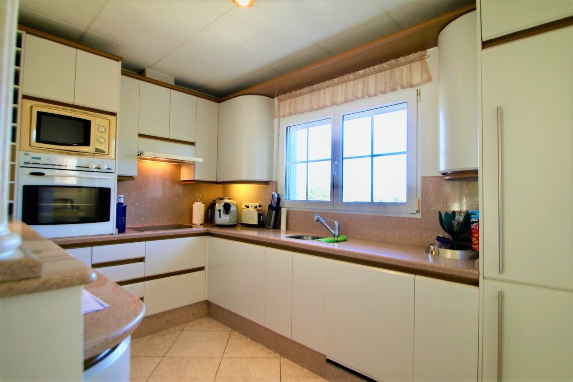 Resale - Villa -
Orihuela Costa - Villamartín