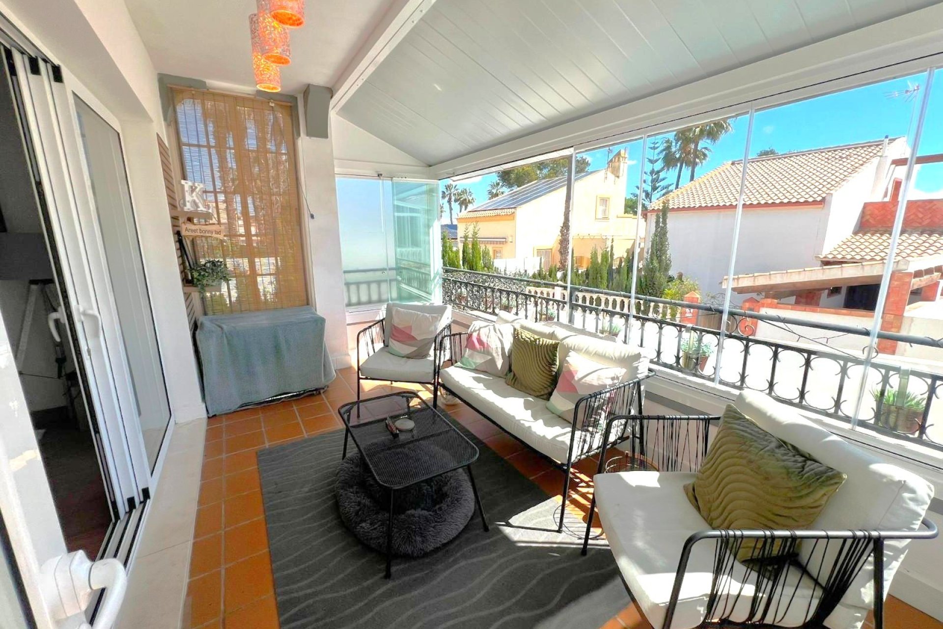 Resale - Villa -
Orihuela Costa - Villamartín