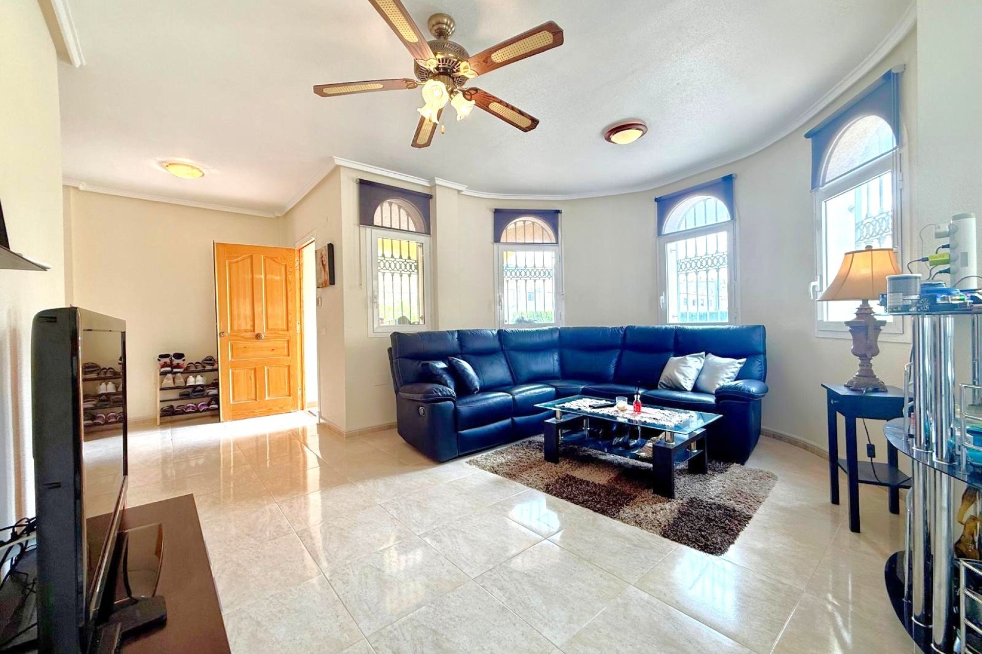 Resale - Villa -
Orihuela Costa - Villamartín