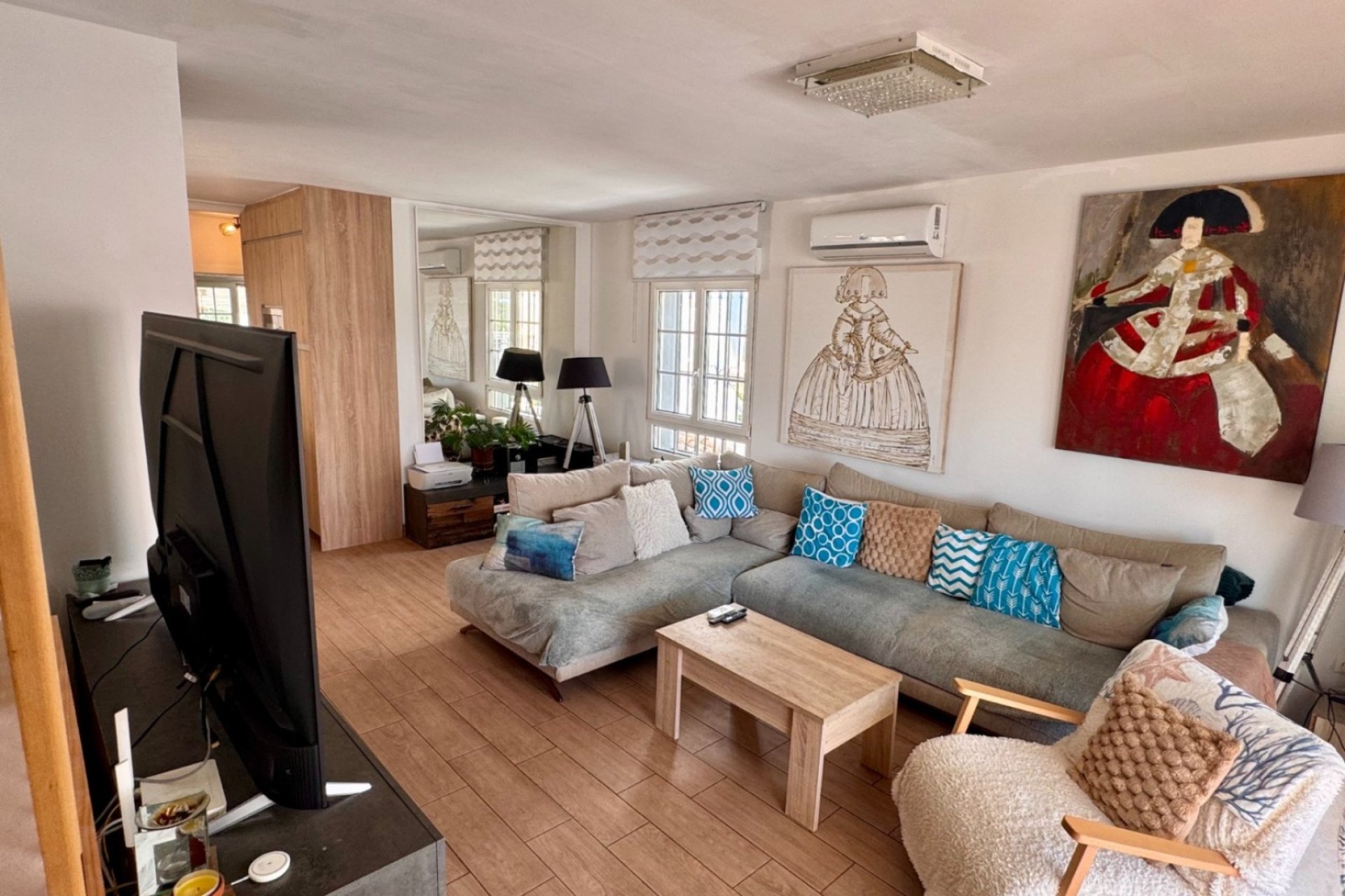 Resale - Villa -
Orihuela Costa - Villamartín