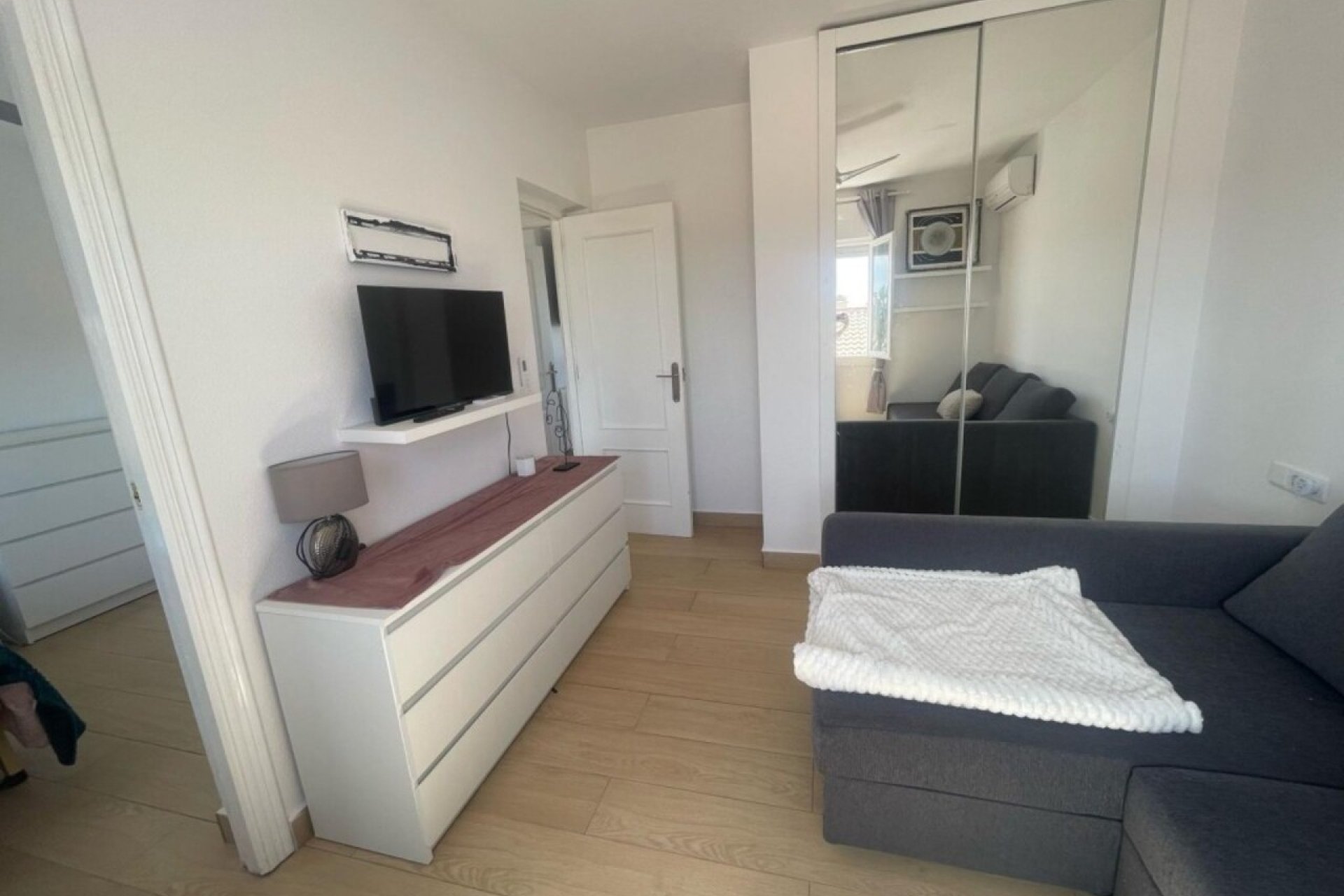 Resale - Villa -
Playa Flamenca - Play Flamenca