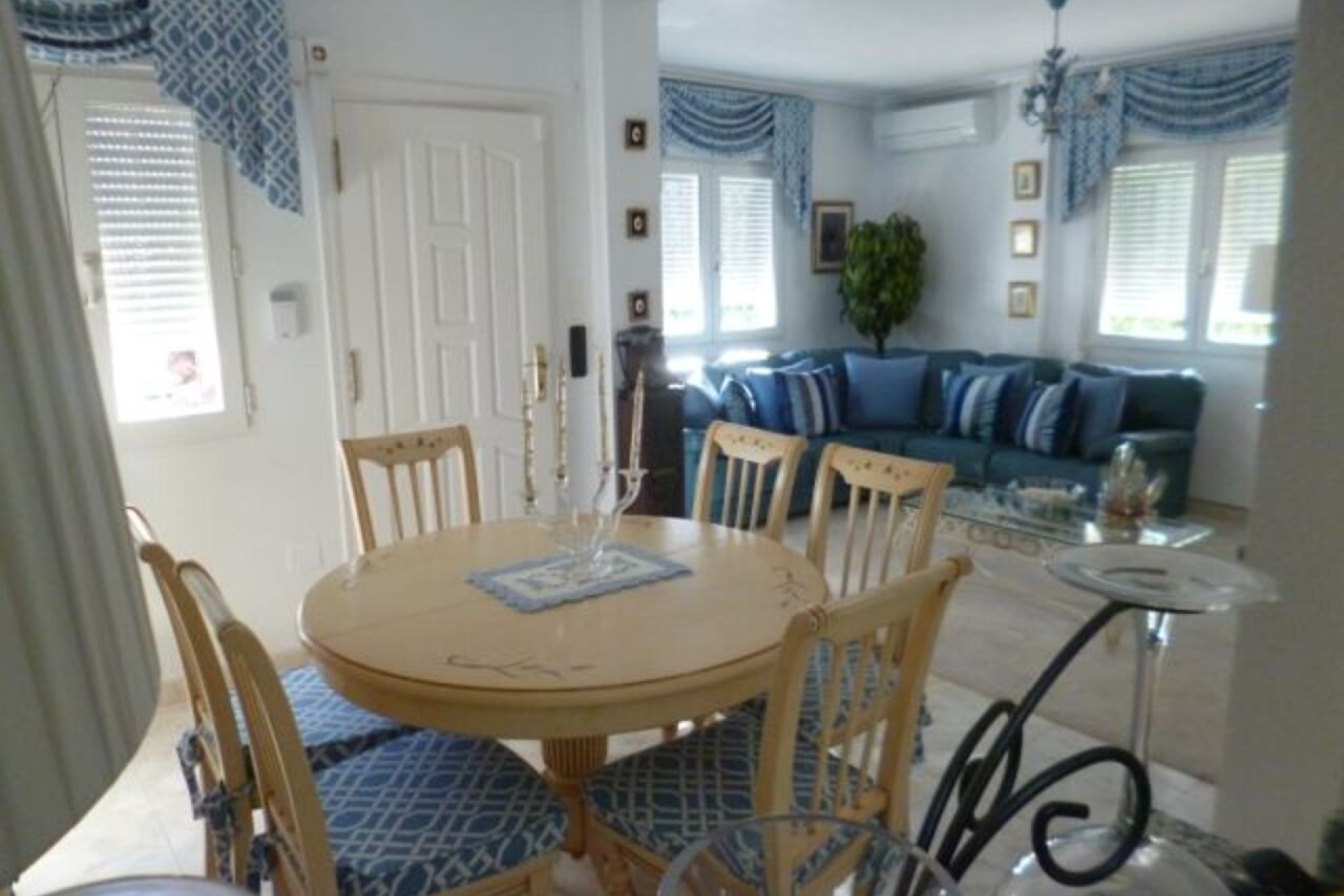 Resale - Villa -
Playa Flamenca - Play Flamenca