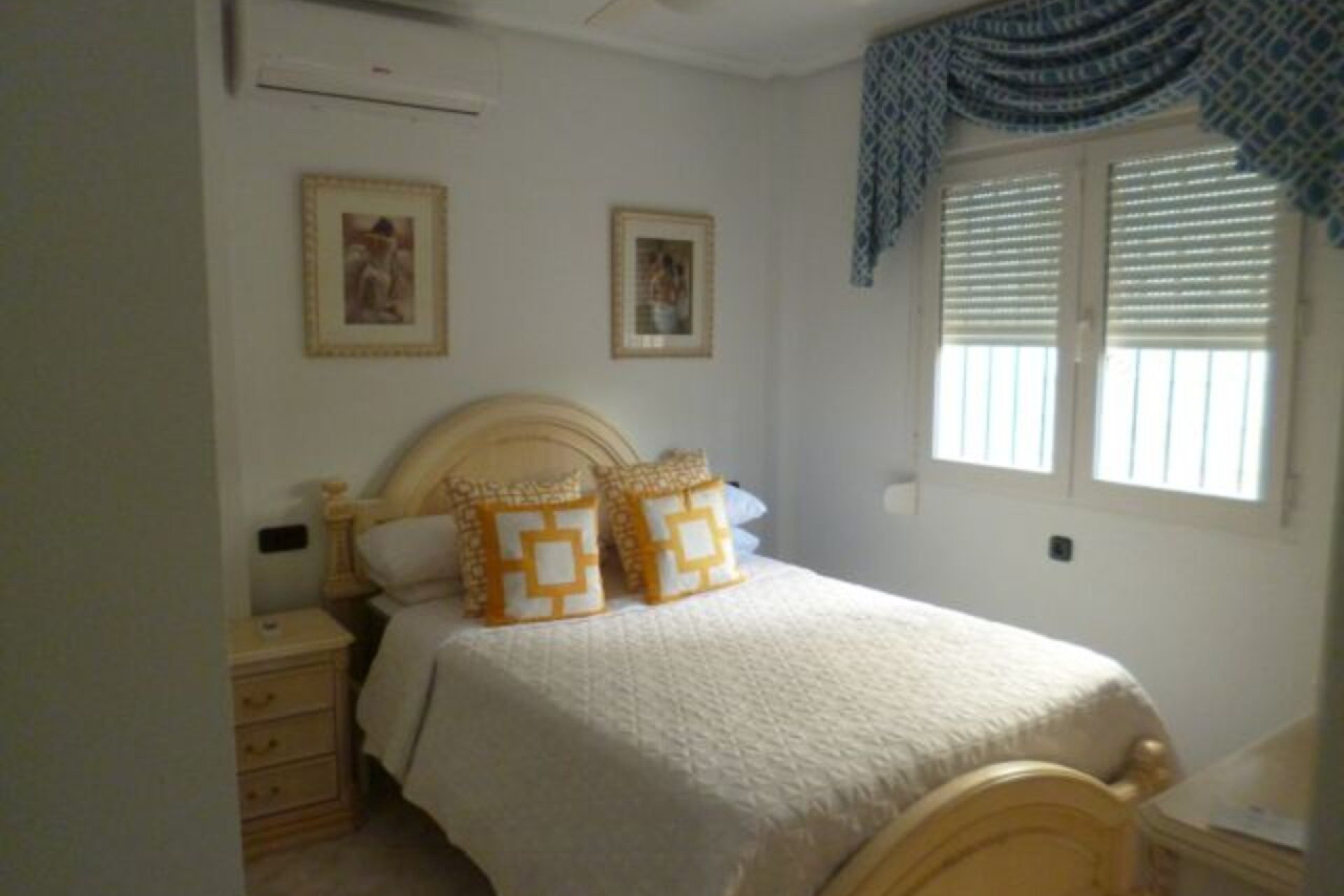 Resale - Villa -
Playa Flamenca - Play Flamenca