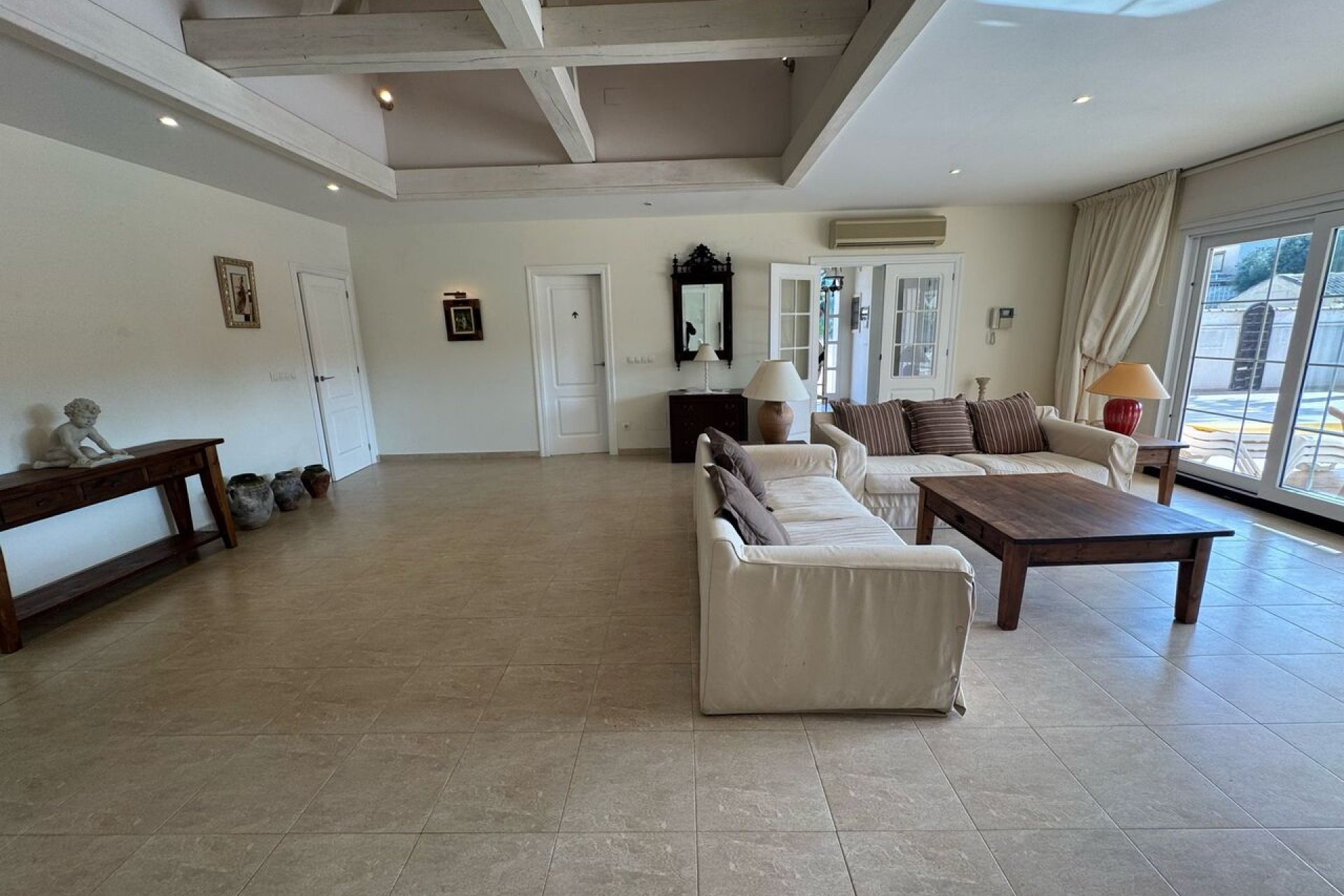 Resale - Villa -
Playa Flamenca - Play Flamenca