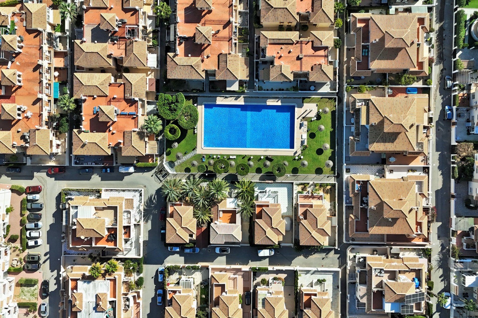 Resale - Villa -
Playa Flamenca