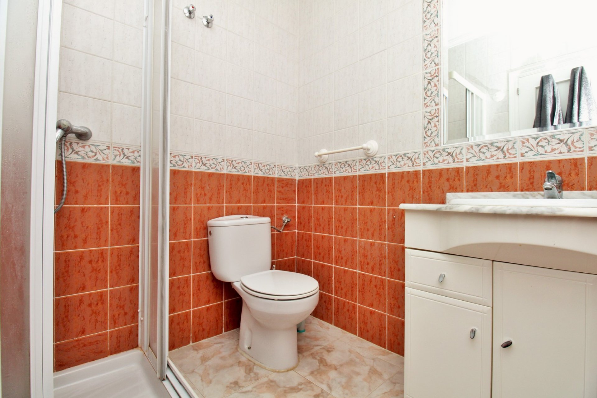 Resale - Villa -
Playa Flamenca