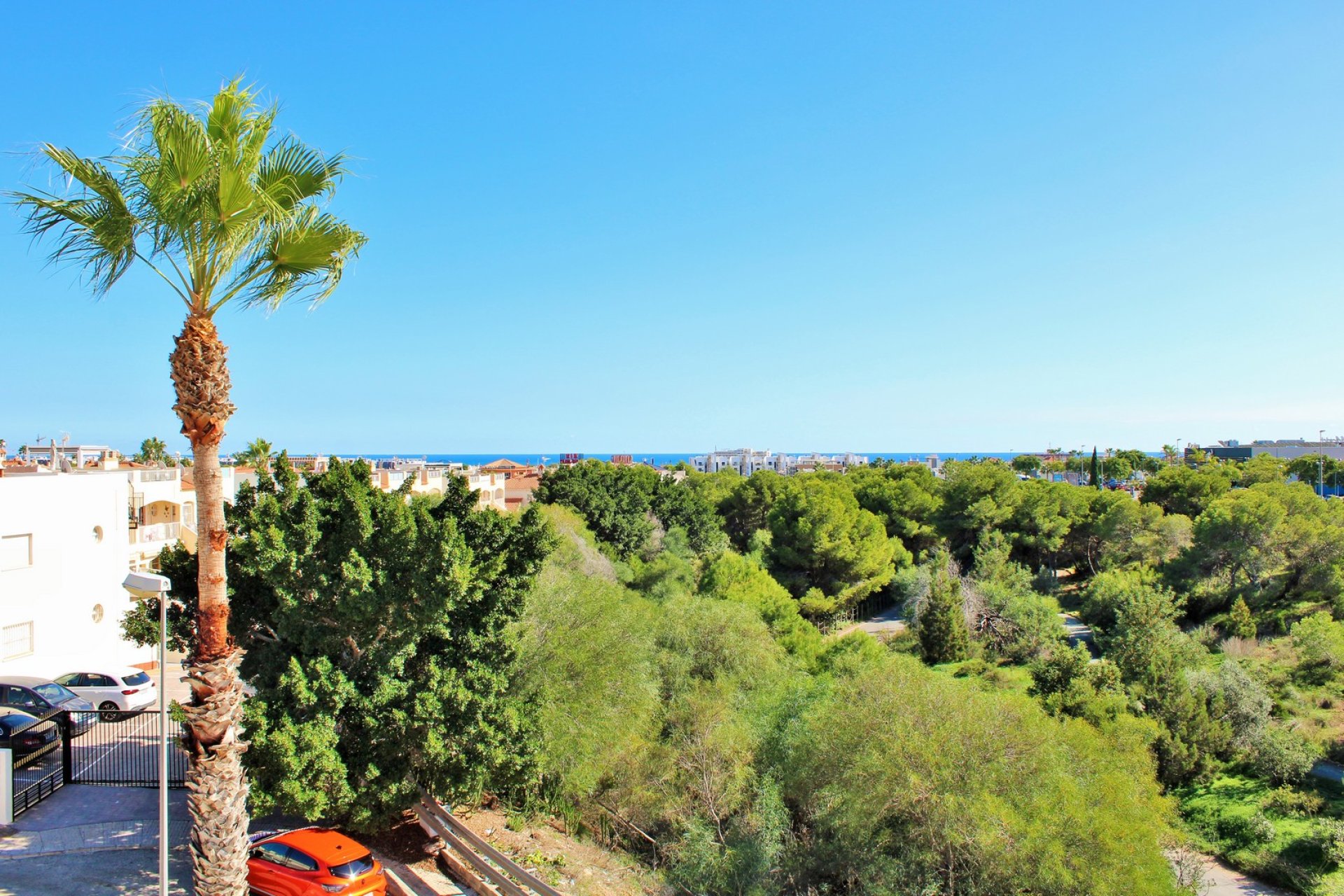 Resale - Villa -
Playa Flamenca