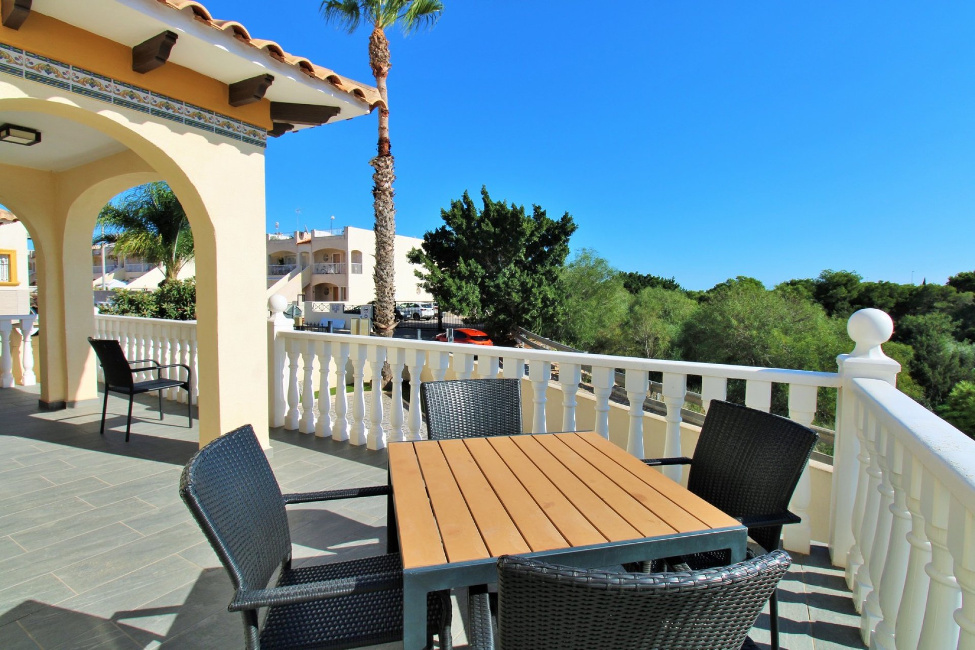 Resale - Villa -
Playa Flamenca