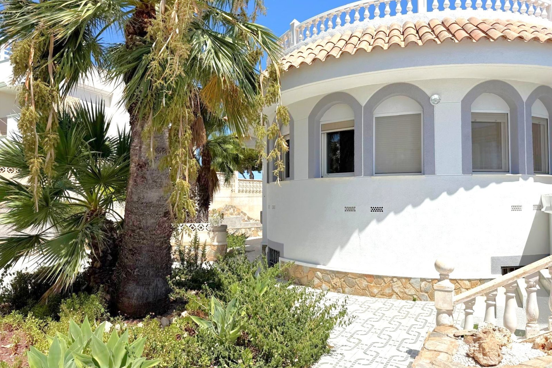 Resale - Villa -
San Miguel de Salinas - Blue Lagoon