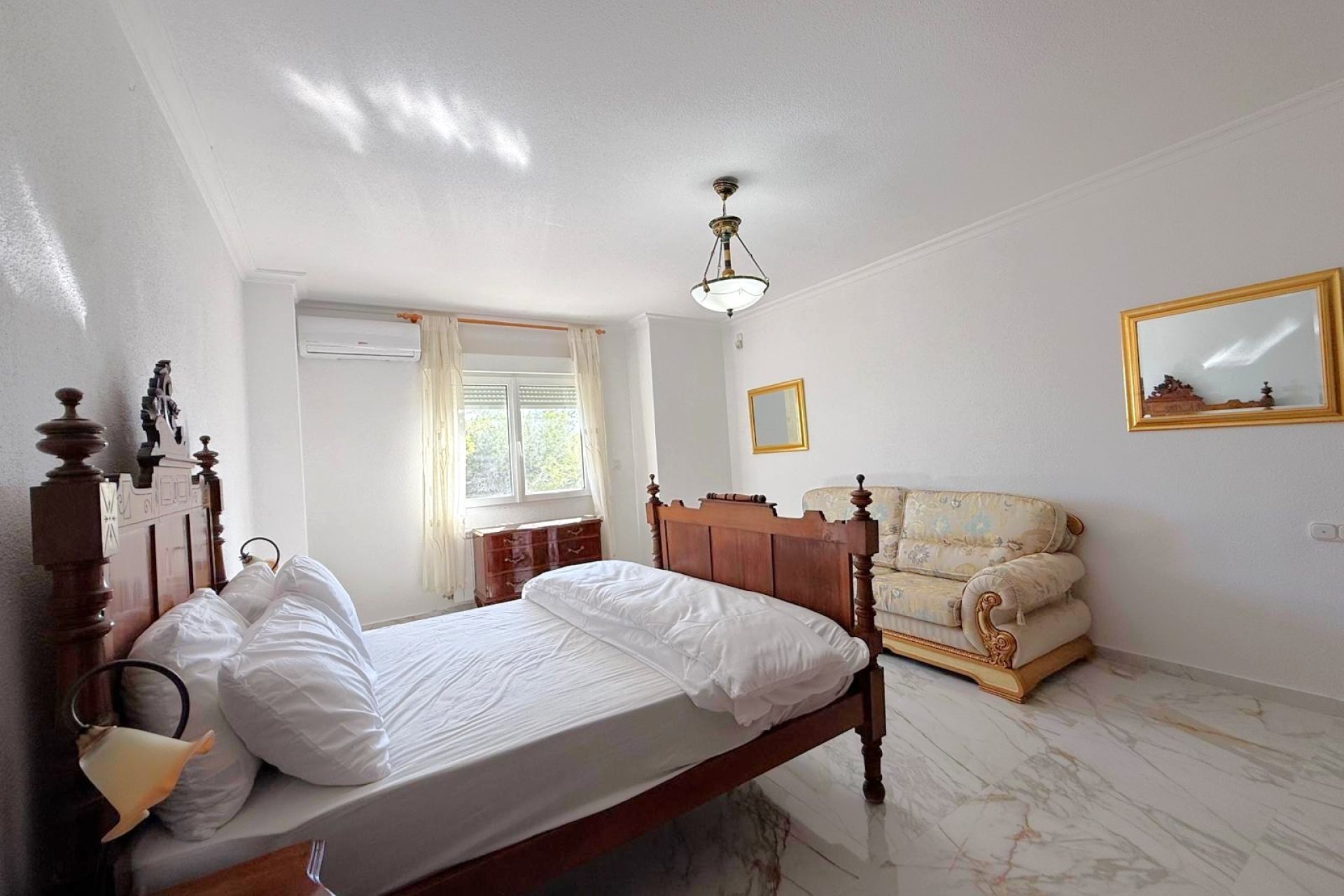 Resale - Villa -
San Miguel de Salinas - Blue Lagoon