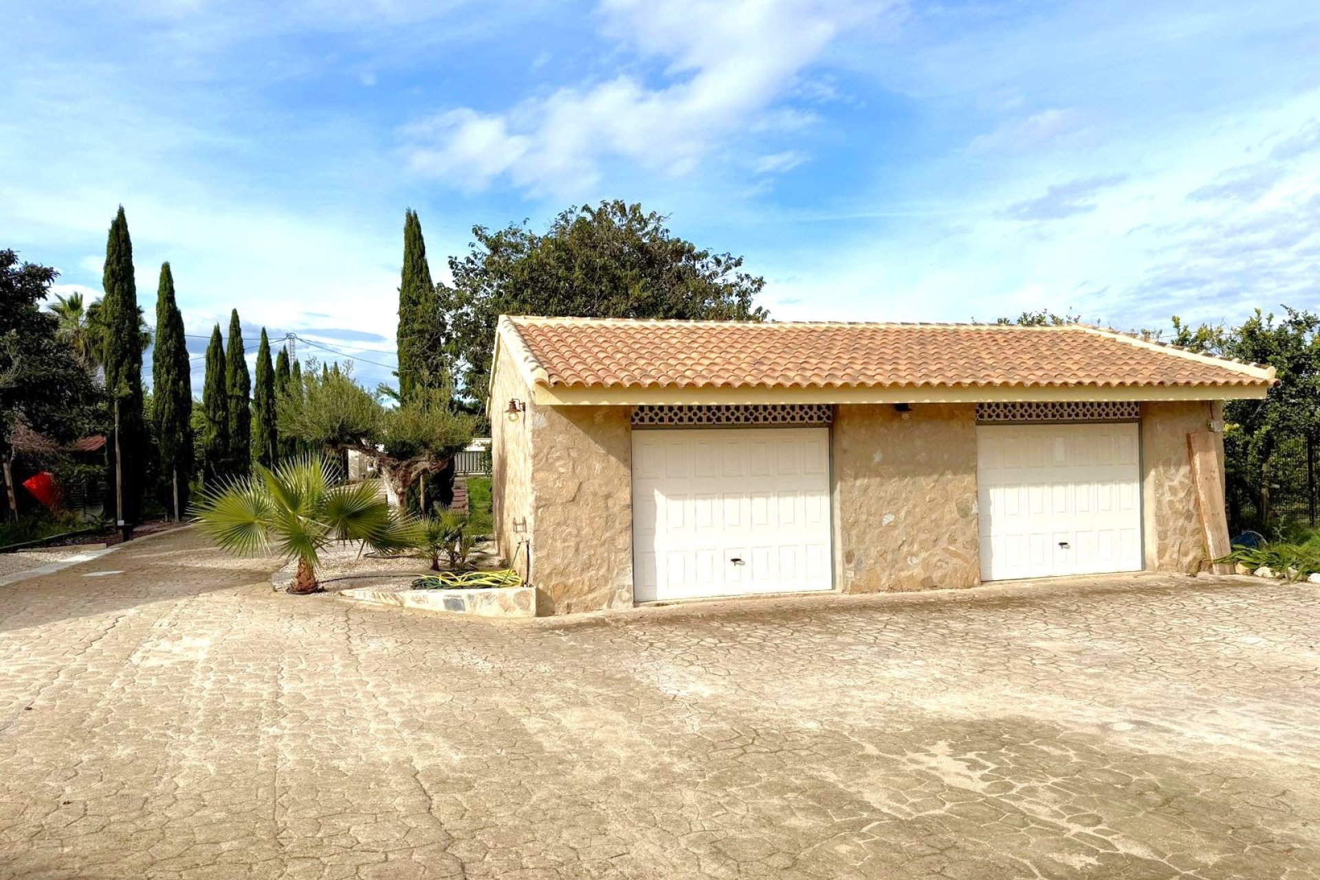 Resale - Villa -
San Miguel de Salinas