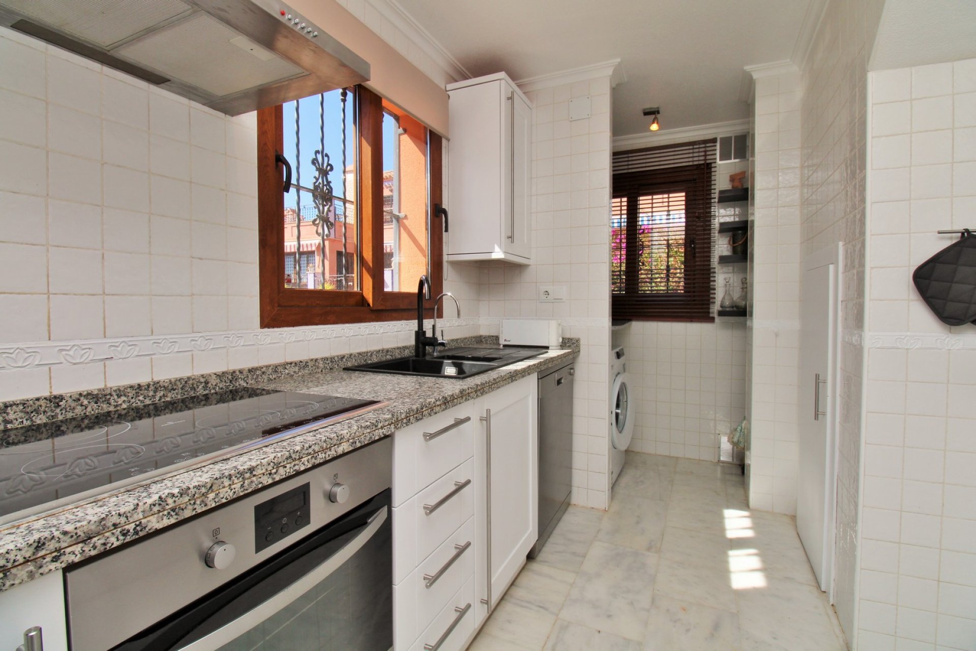 Resale - Villa -
San Miguel de Salinas