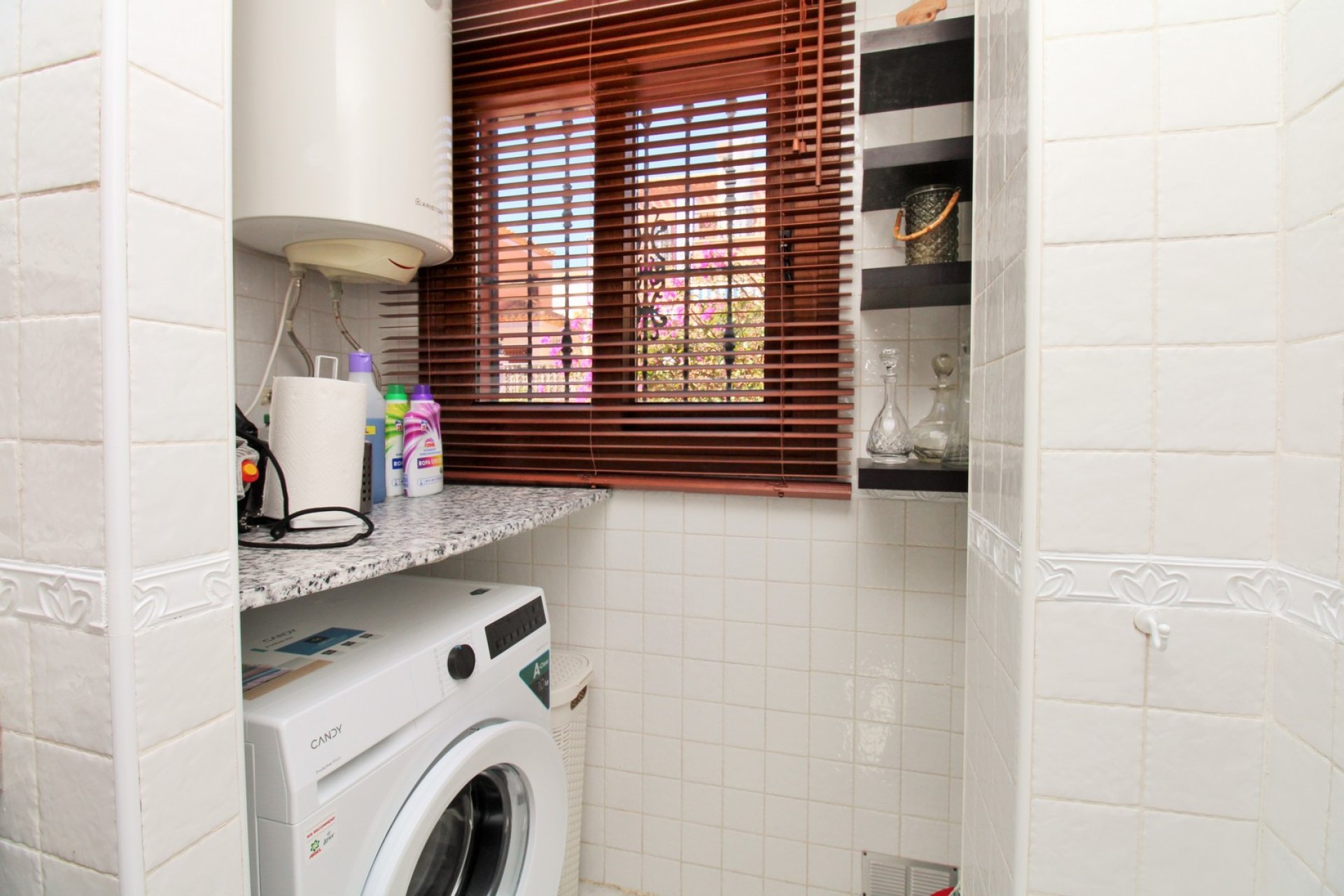 Resale - Villa -
San Miguel de Salinas