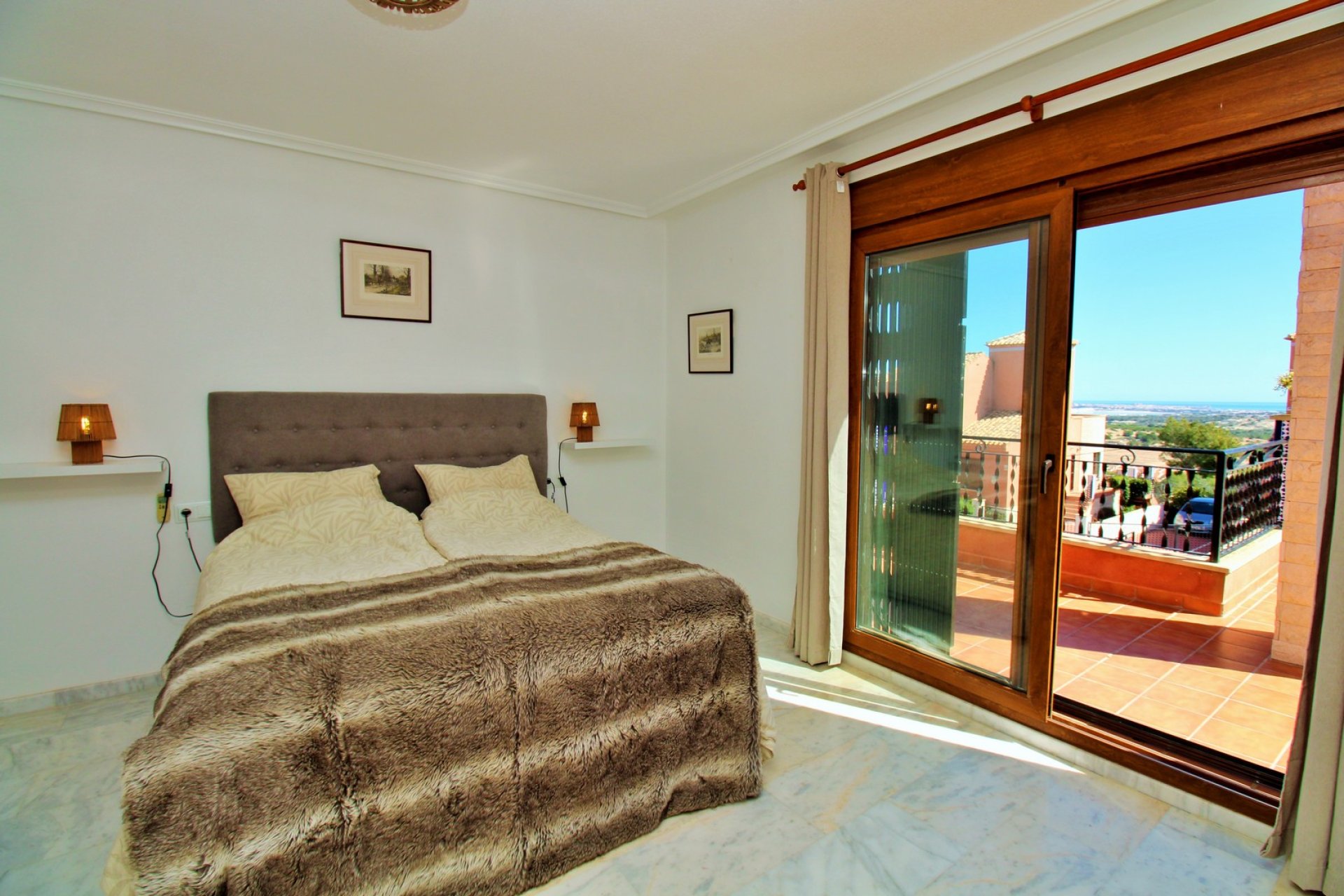 Resale - Villa -
San Miguel de Salinas