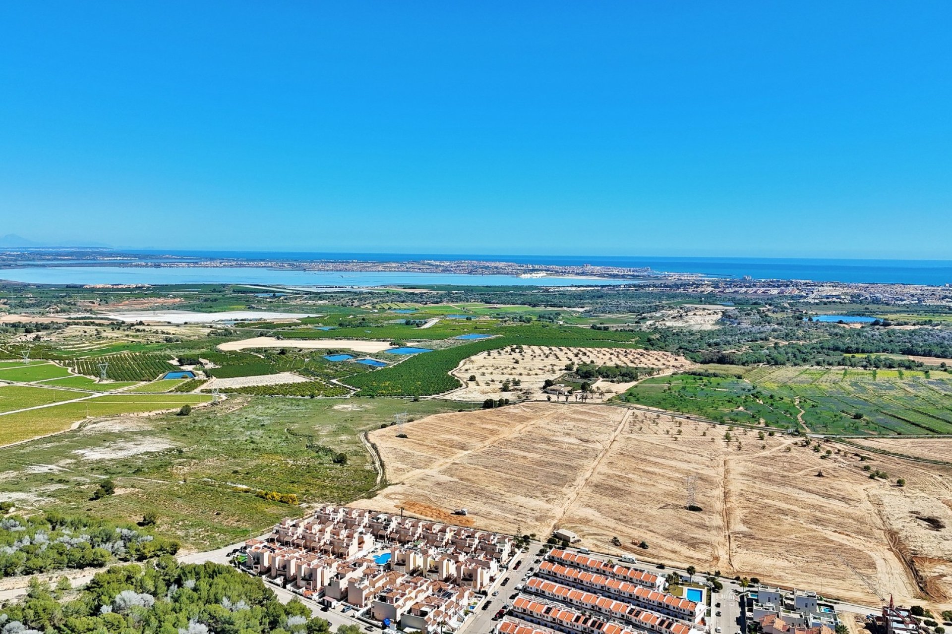 Resale - Villa -
San Miguel de Salinas