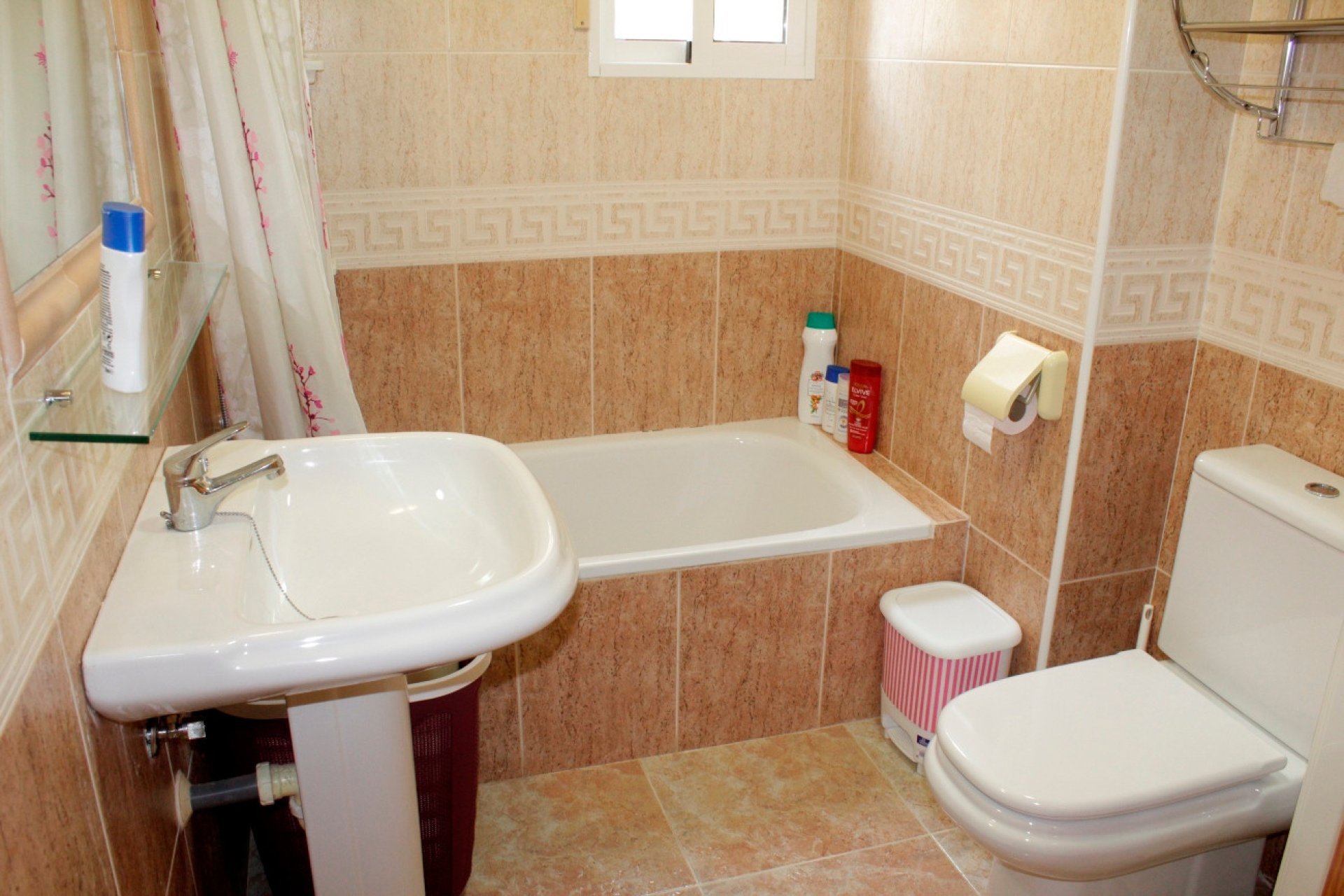 Resale - Villa -
Torre de la Horadada