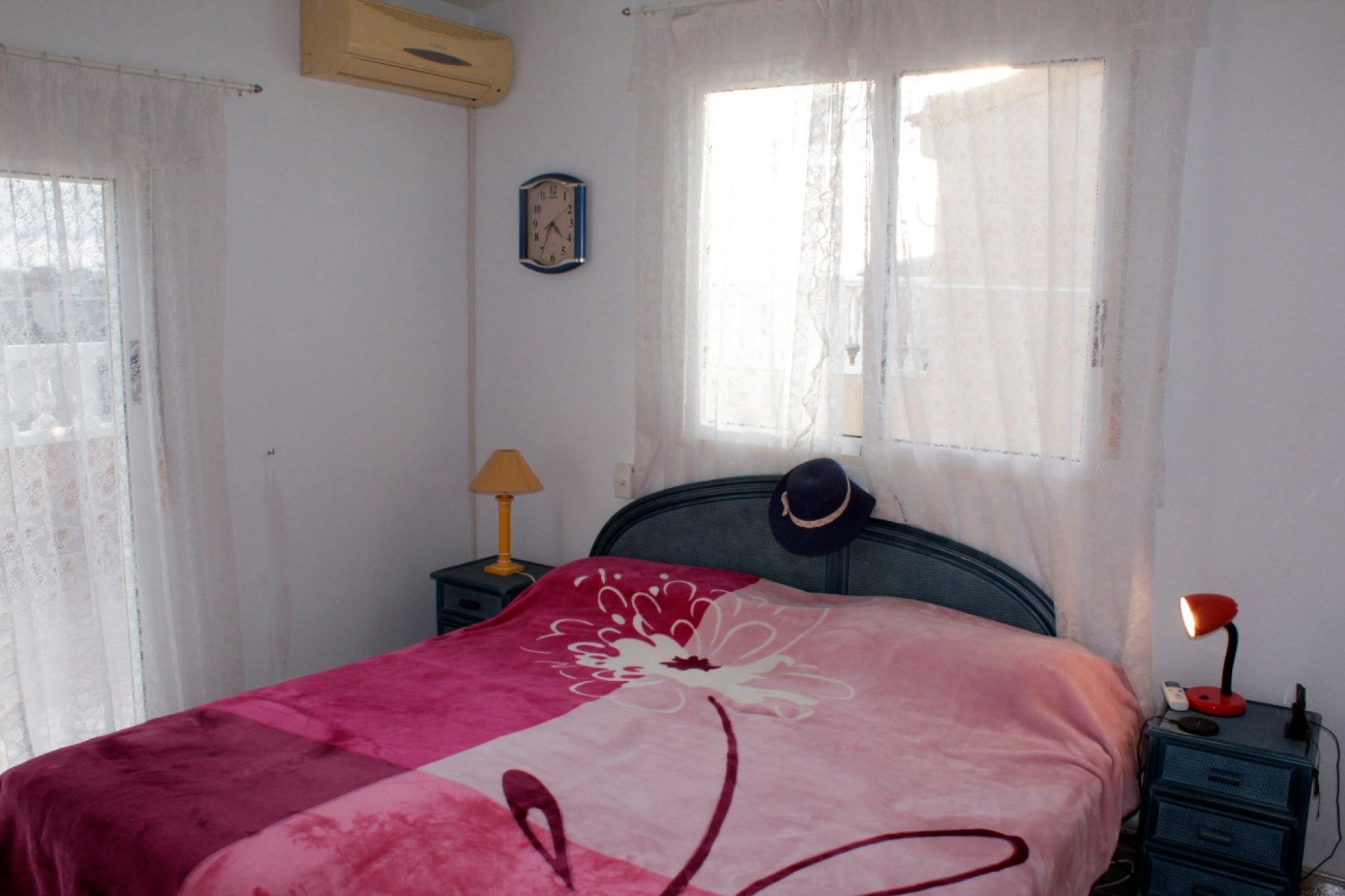 Resale - Villa -
Torre de la Horadada