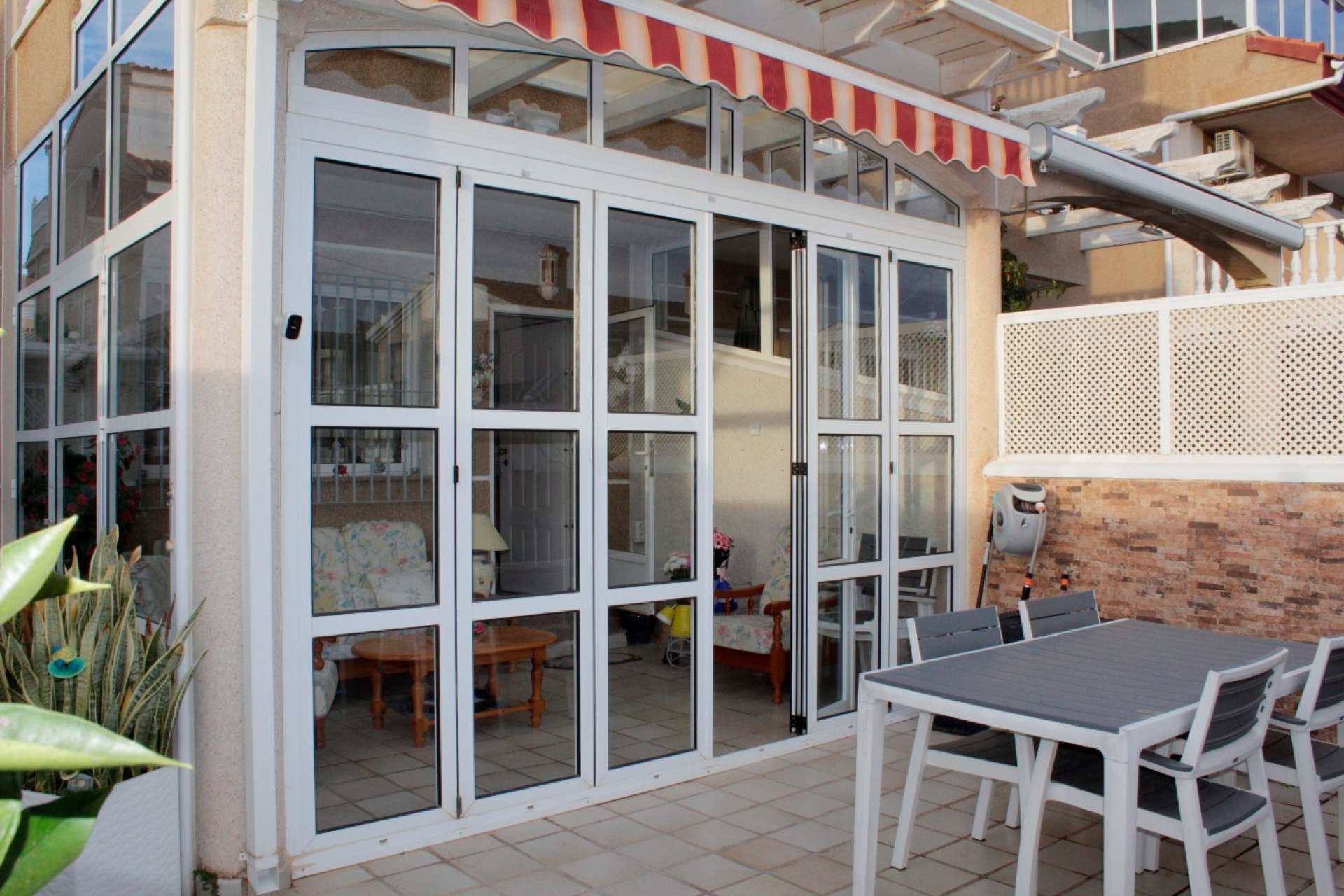 Resale - Villa -
Torre de la Horadada