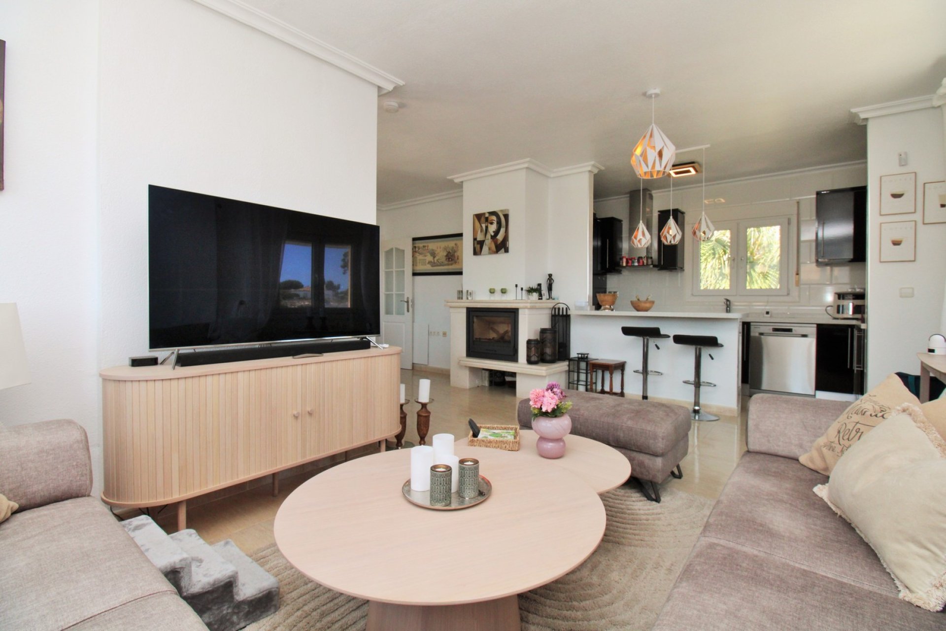 Resale - Villa -
Villamartín - Los Dolses