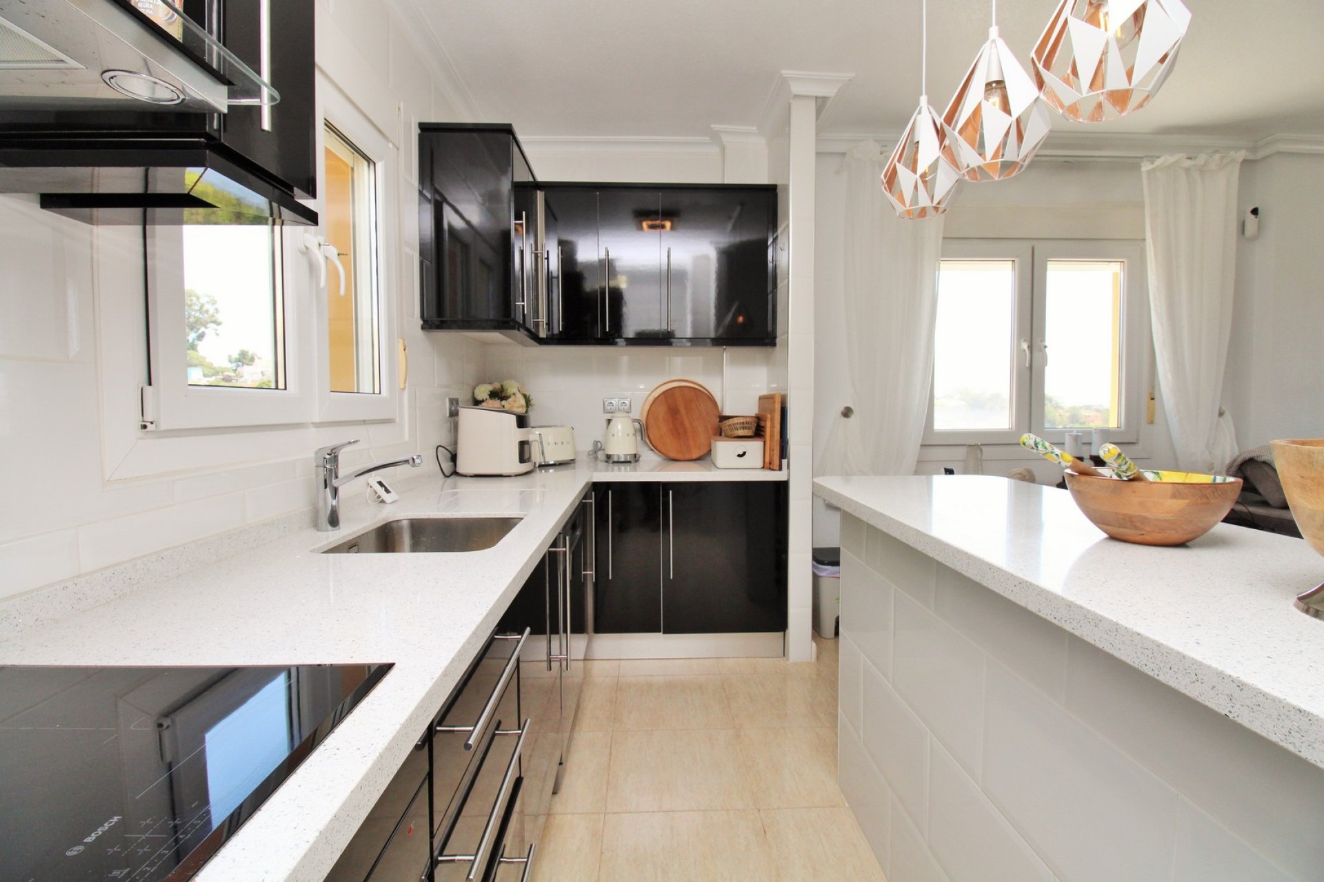 Resale - Villa -
Villamartín - Los Dolses