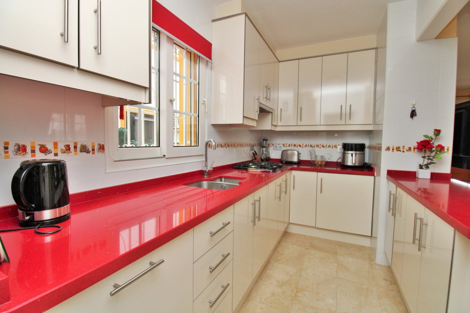 Resale - Villa -
Villamartín - Los Dolses