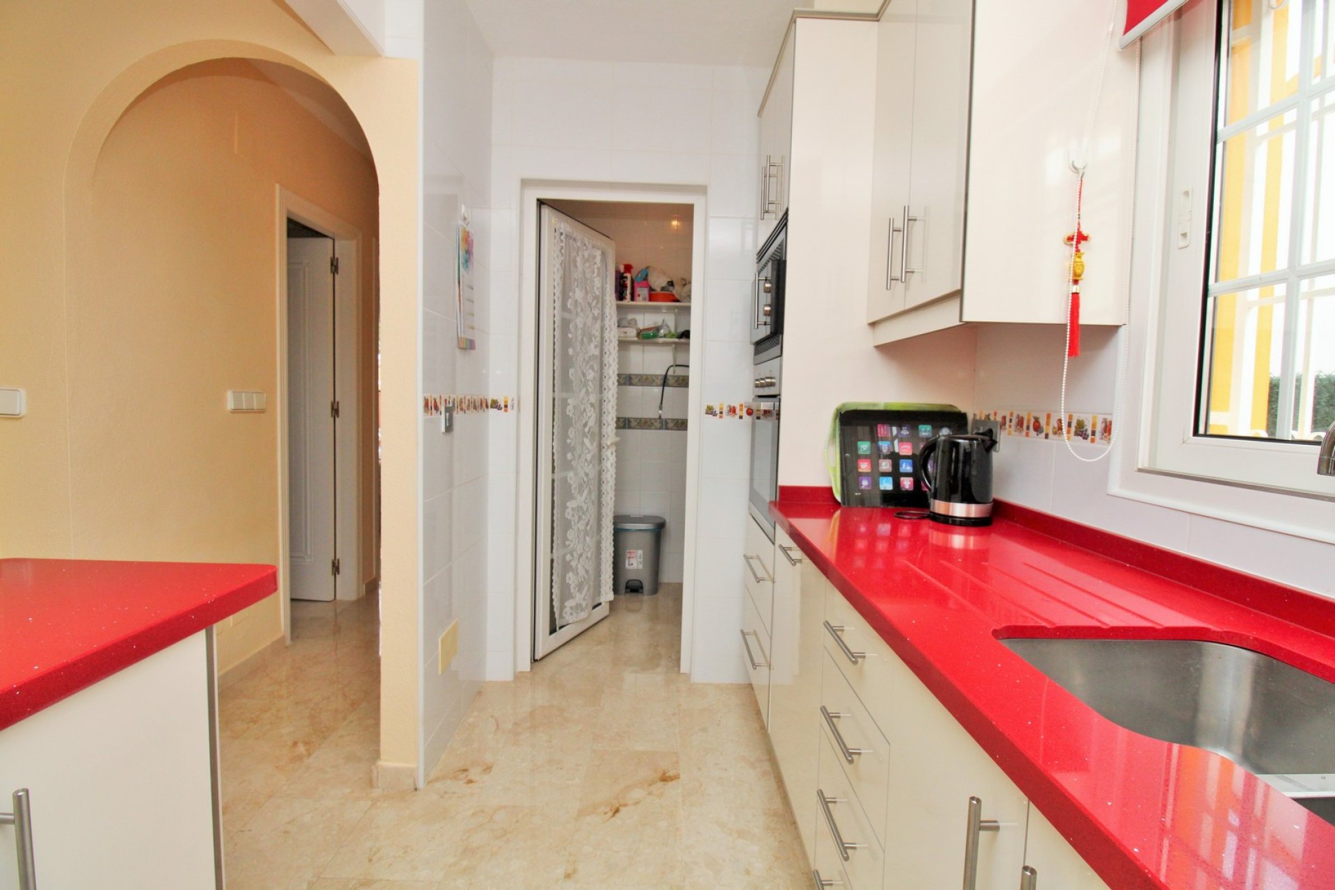 Resale - Villa -
Villamartín - Los Dolses
