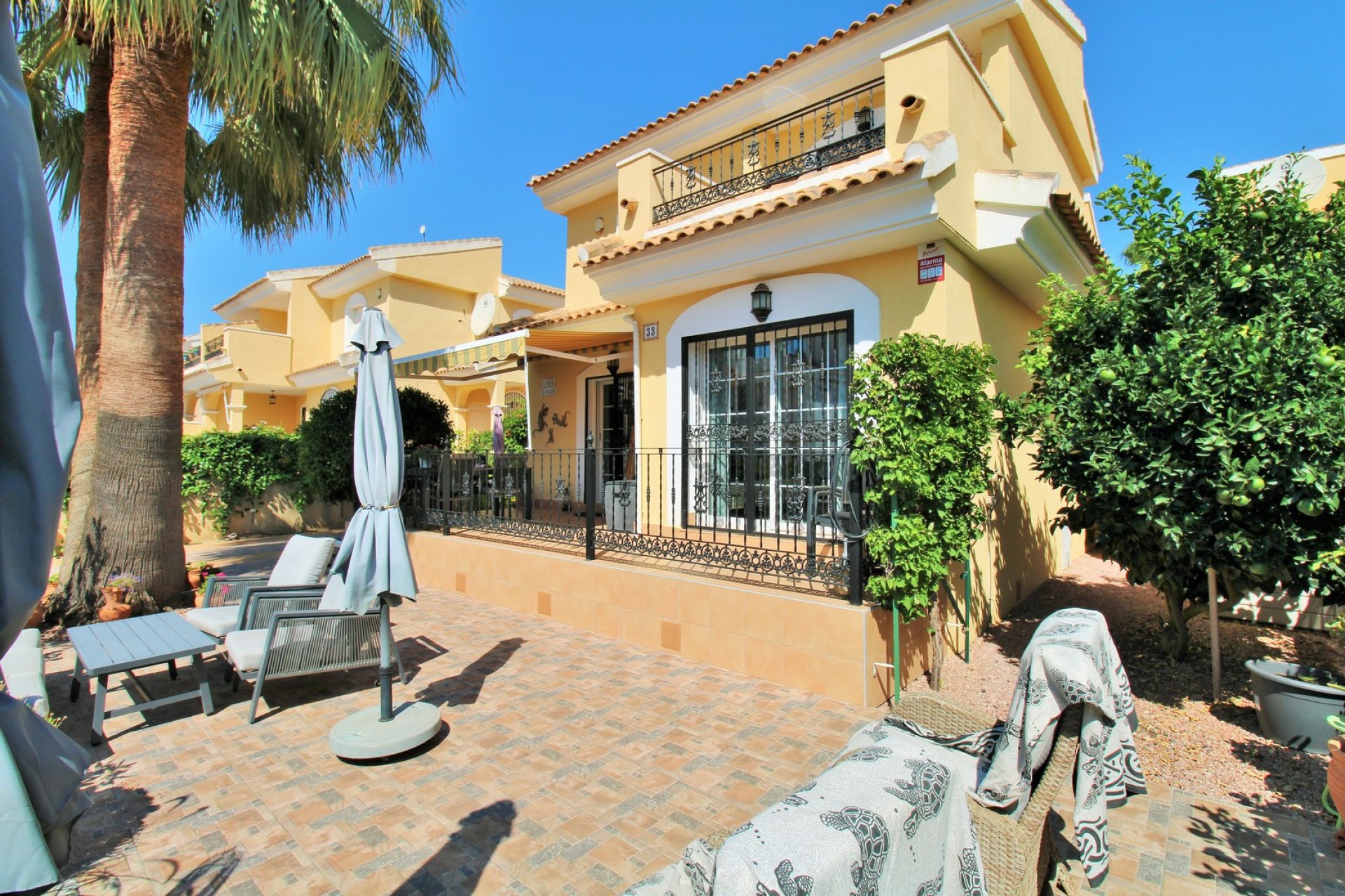 Resale - Villa -
Villamartín - Los Dolses